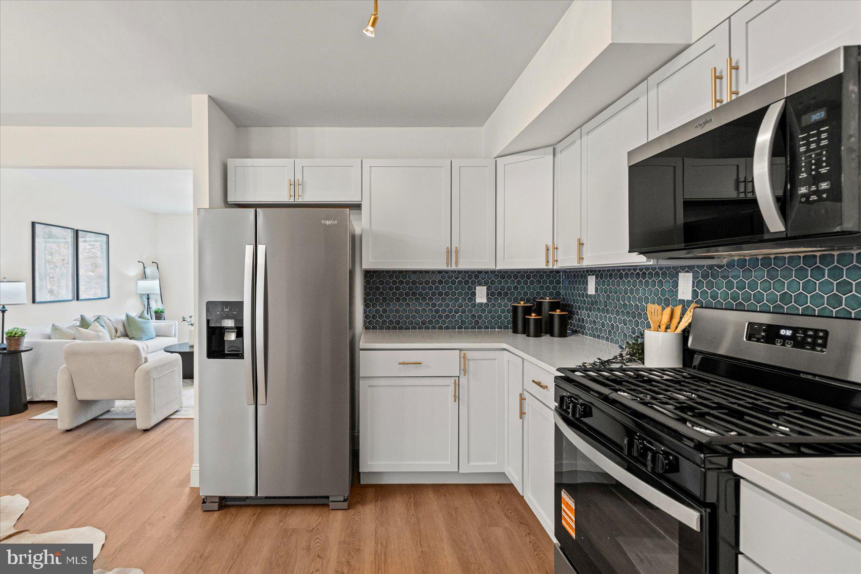 SCOTTS HILL - Residential