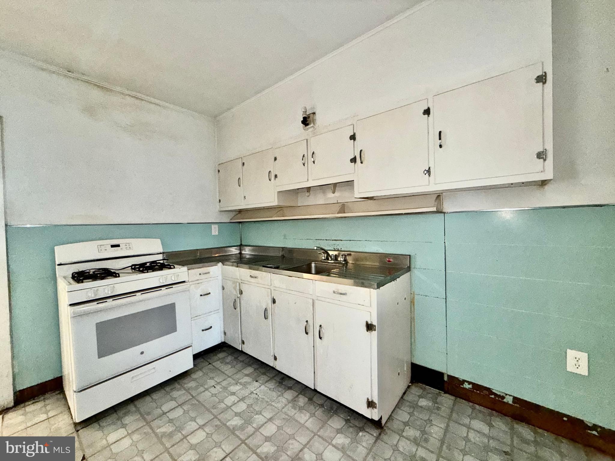 FRANKFORD - Residential