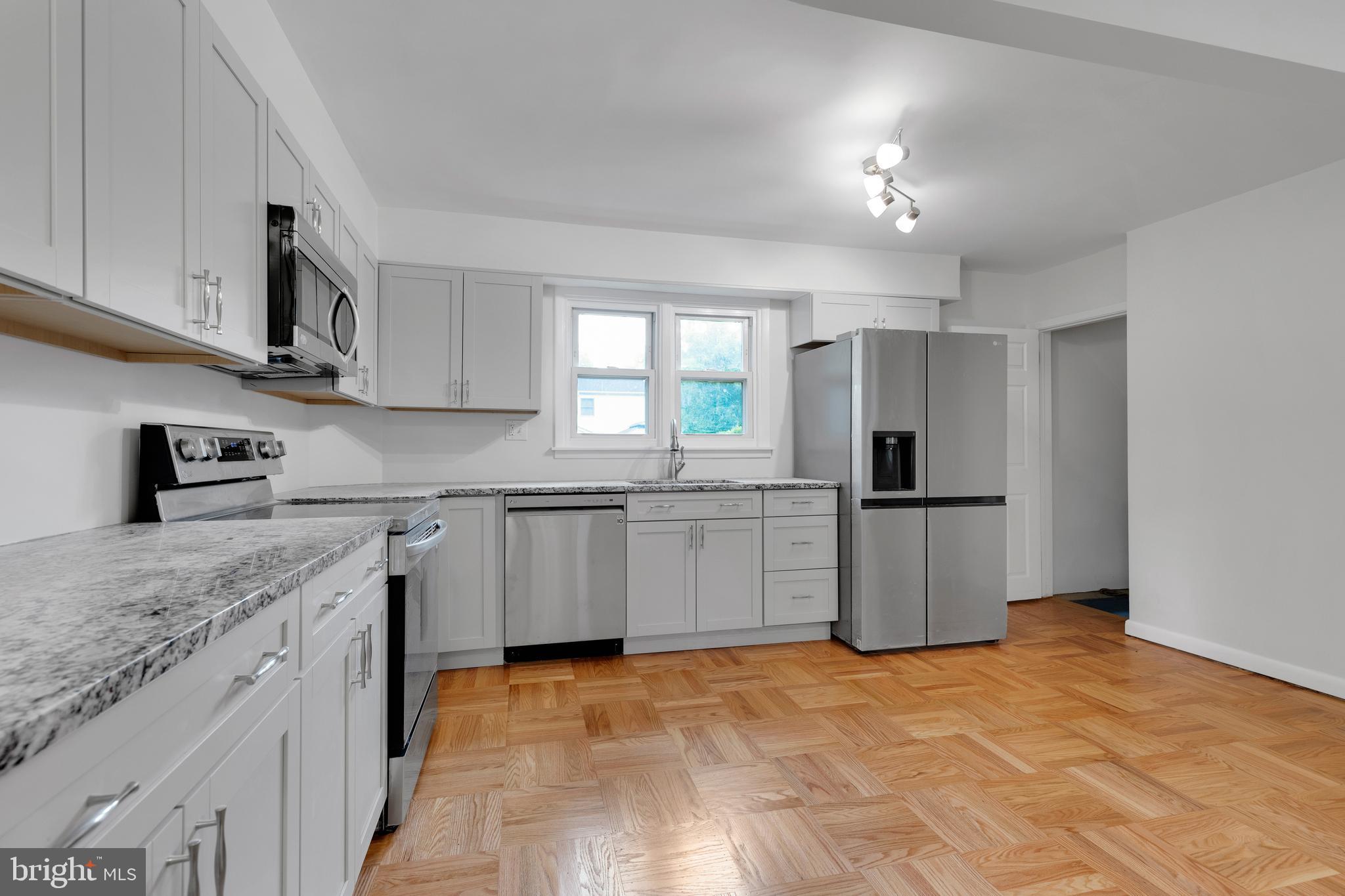 MERMAID ESTATES - Residential Lease