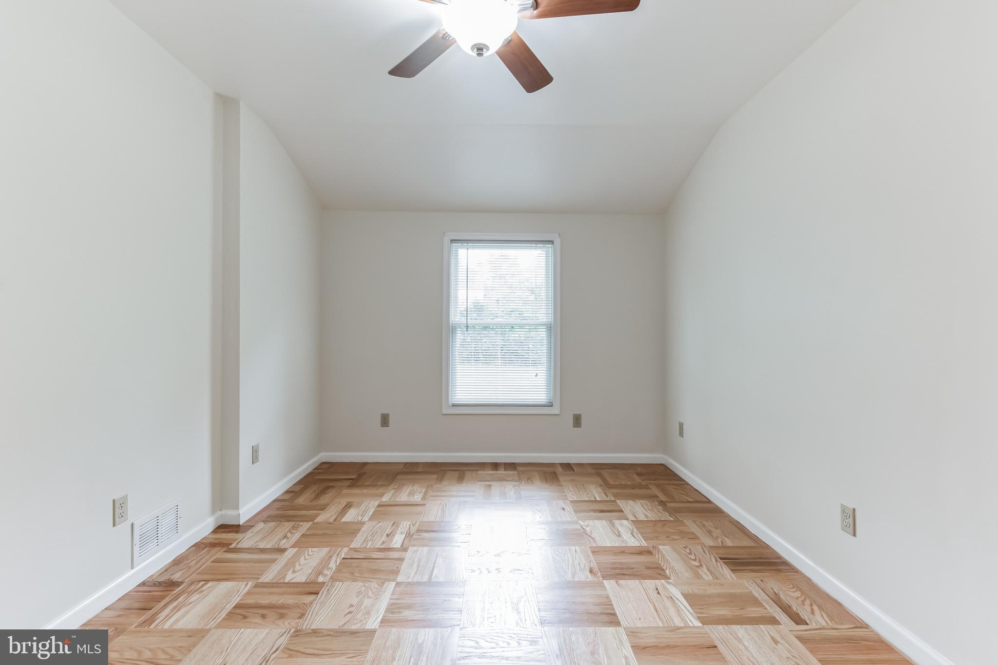 MERMAID ESTATES - Residential Lease