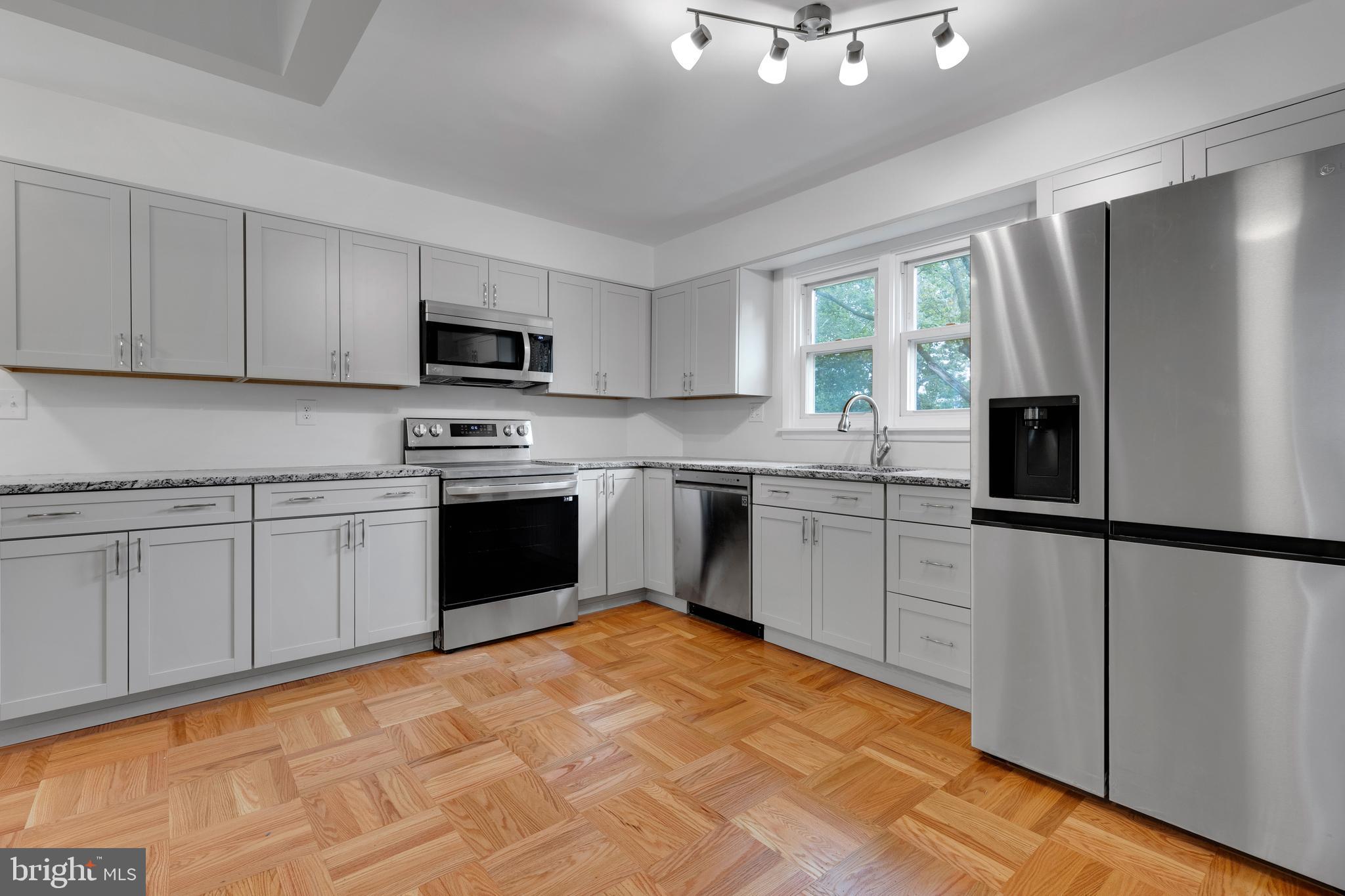 MERMAID ESTATES - Residential Lease