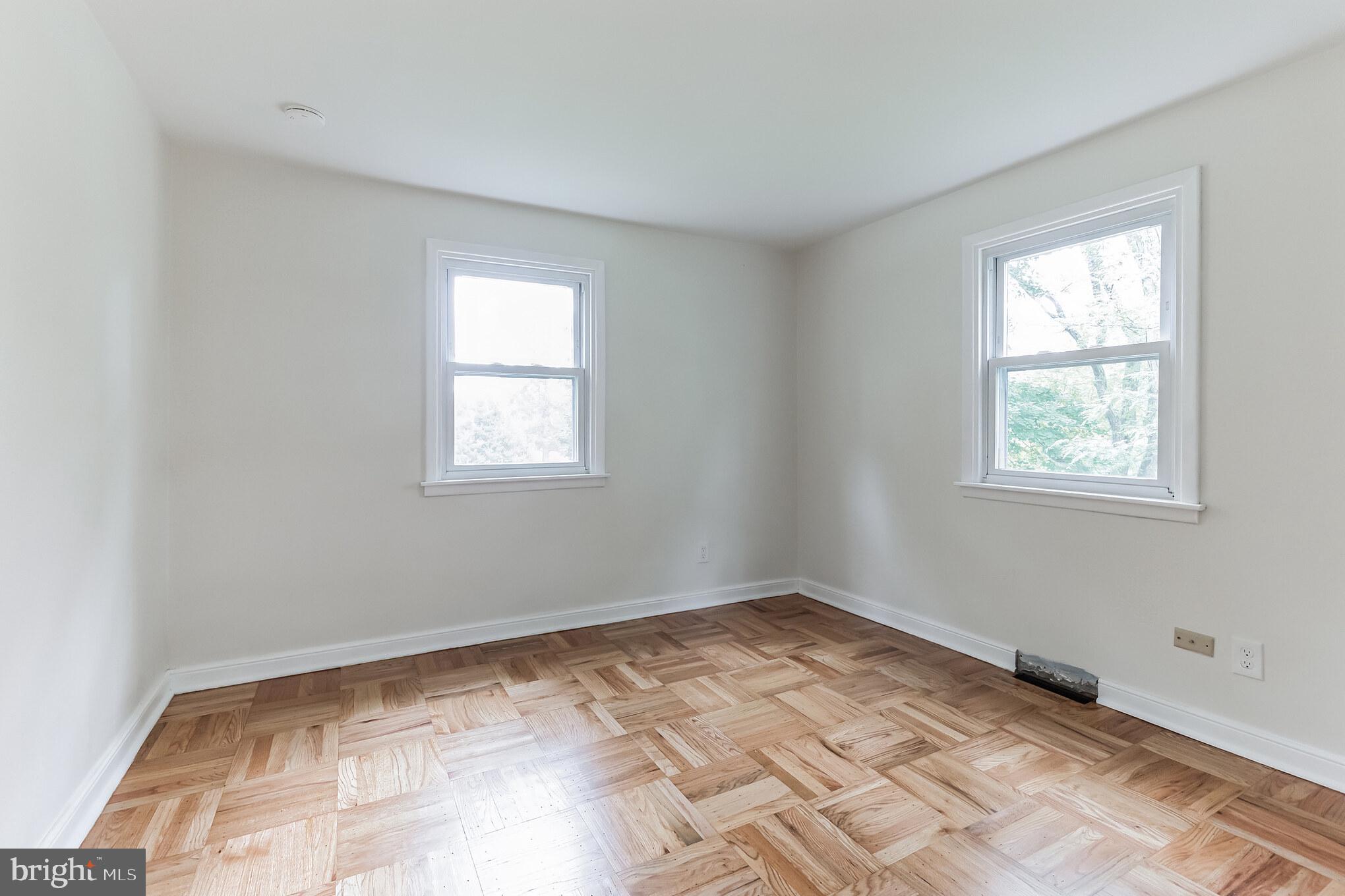 MERMAID ESTATES - Residential Lease