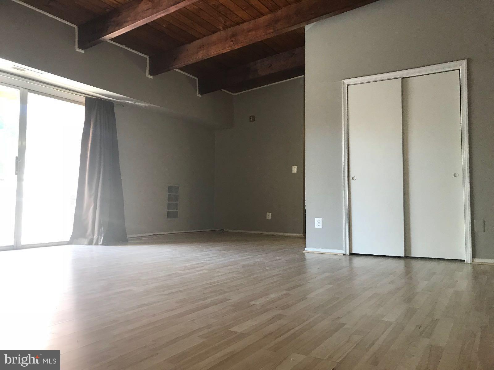 FRENCHMANS CREEK - Residential Lease
