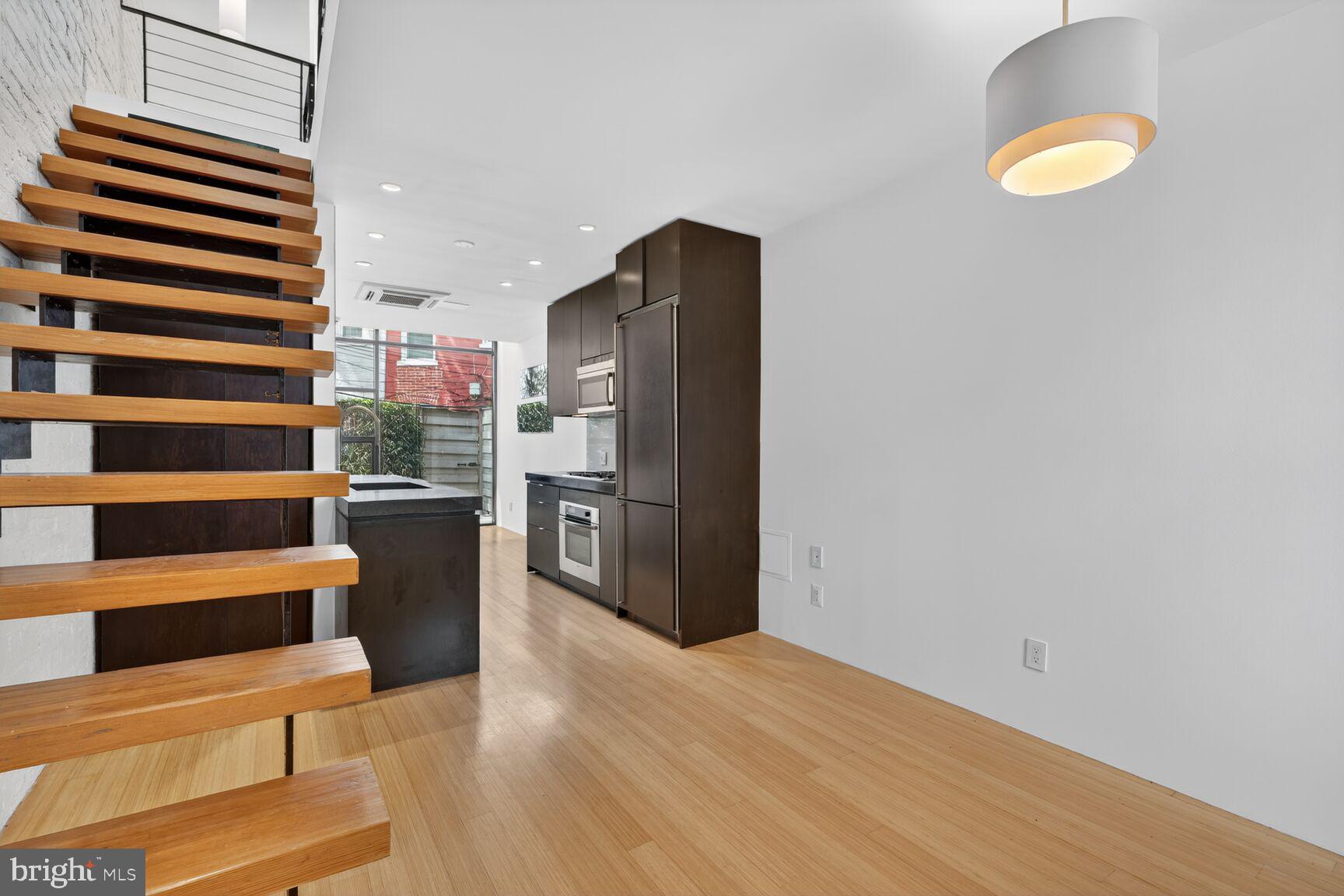 978 FLORIDA AVENUE NW