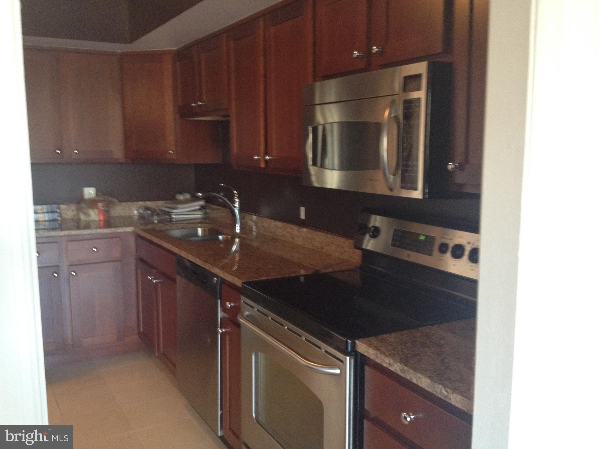 RENAISSANCE - Residential Lease