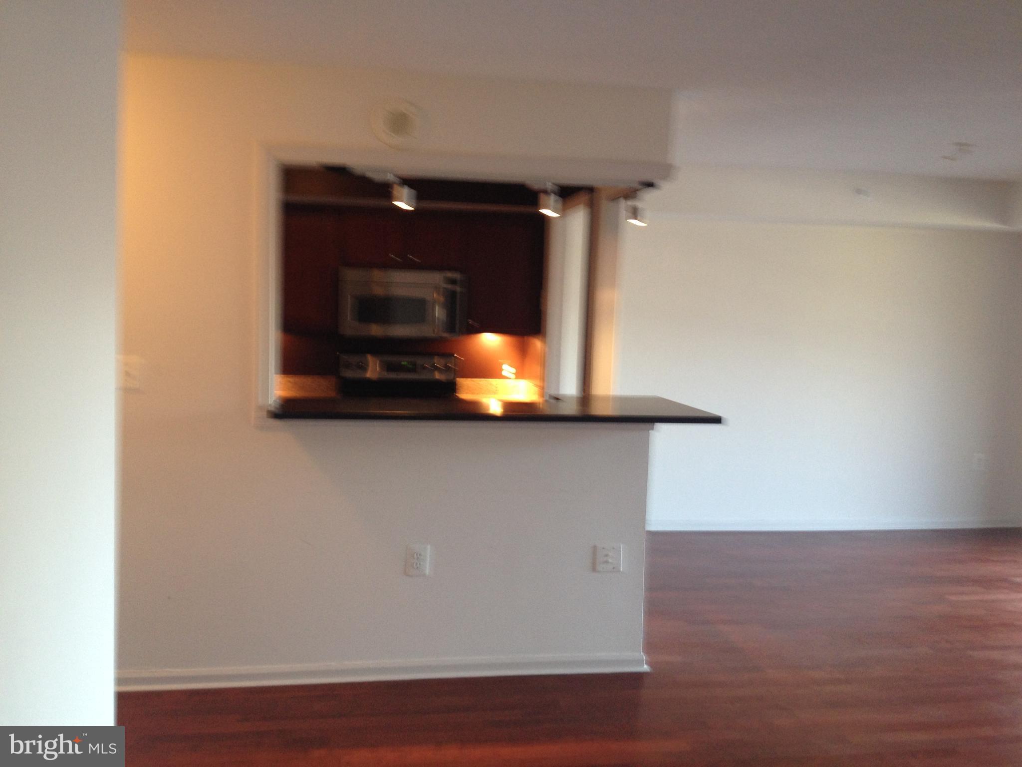 RENAISSANCE - Residential Lease