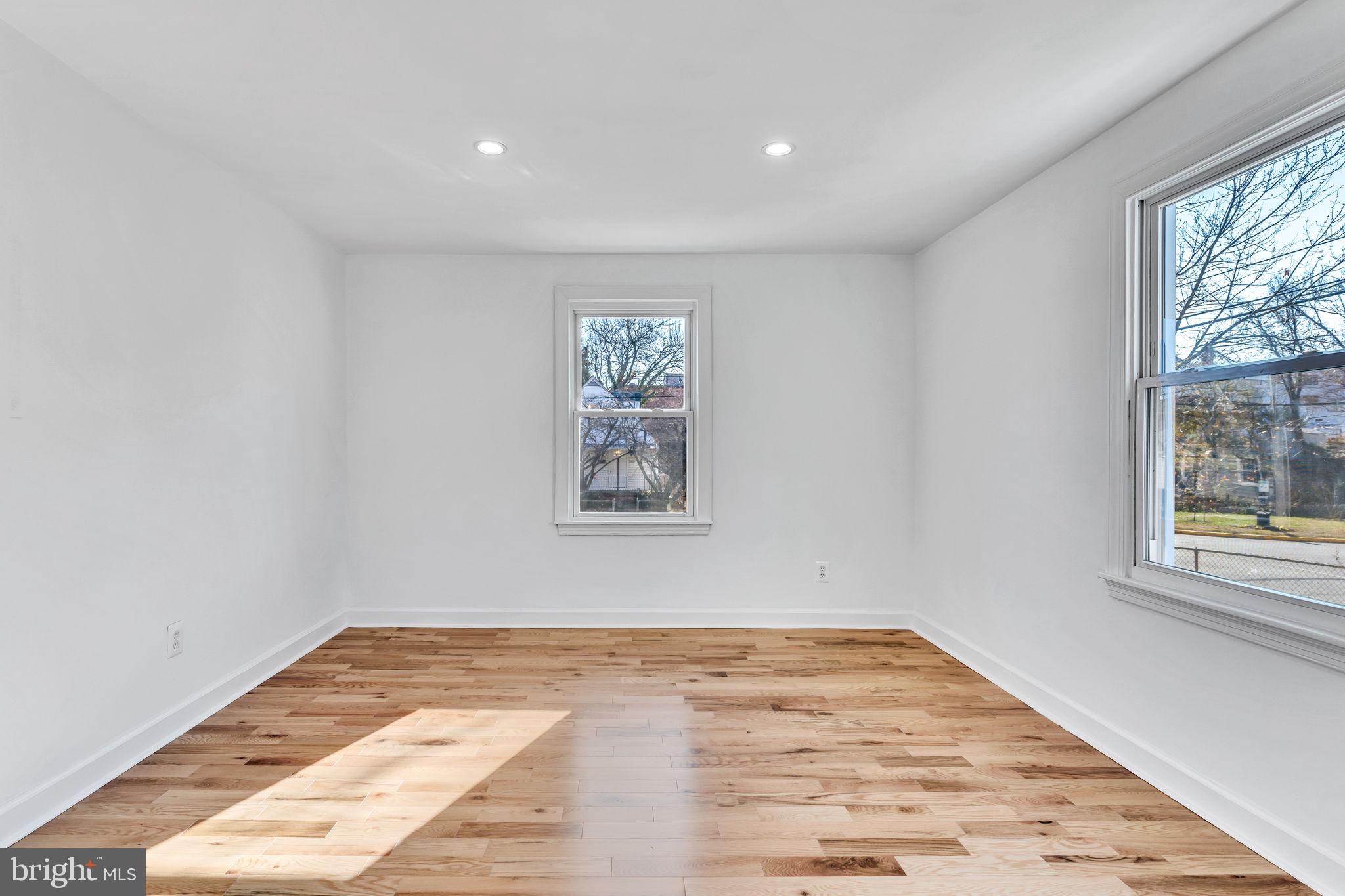 BLADENSBURG - Residential