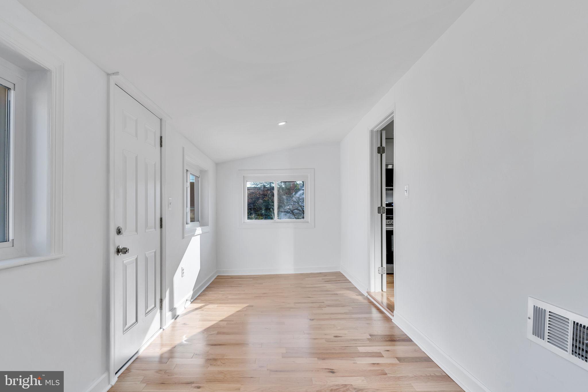 BLADENSBURG - Residential