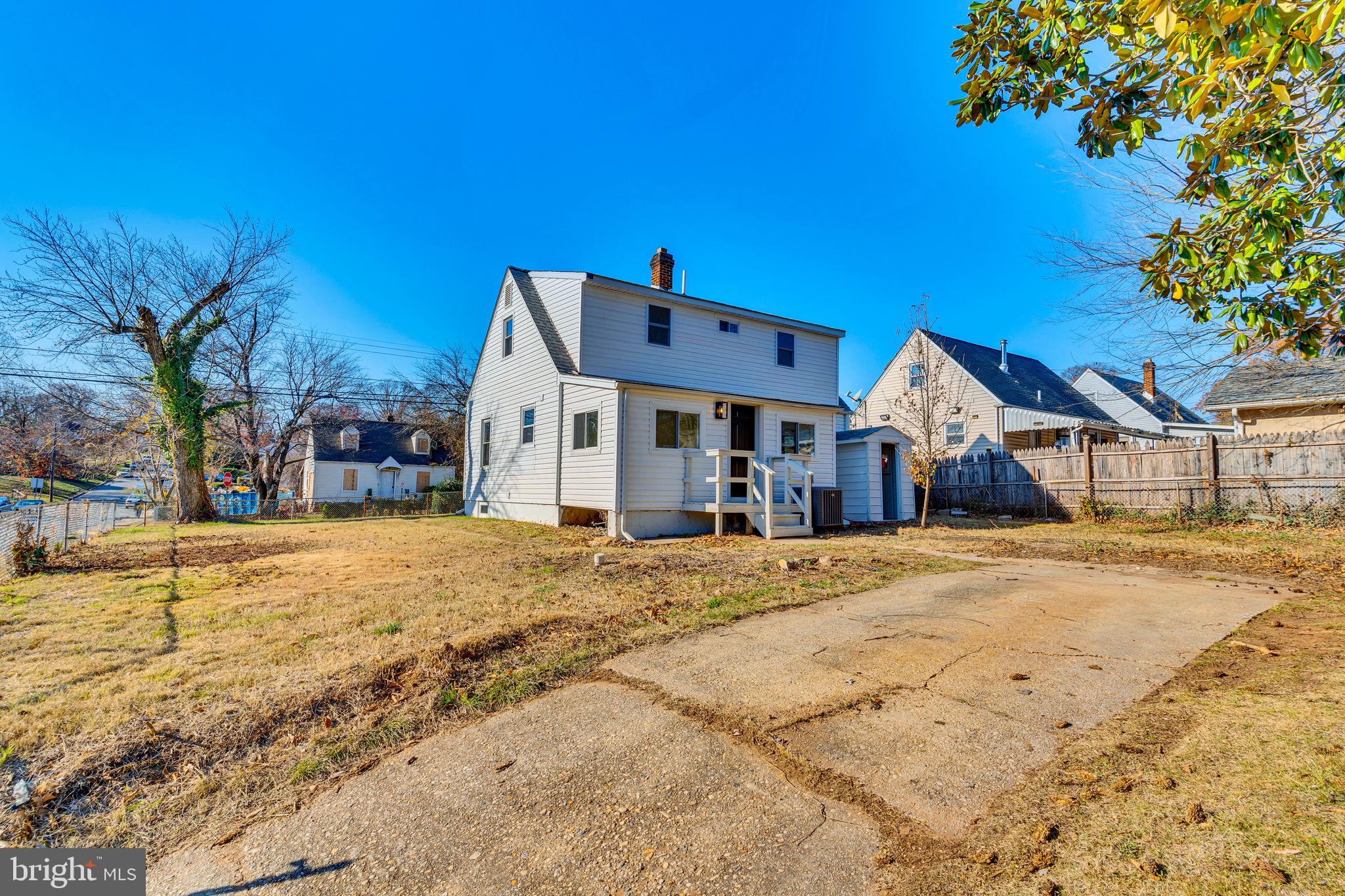 BLADENSBURG - Residential