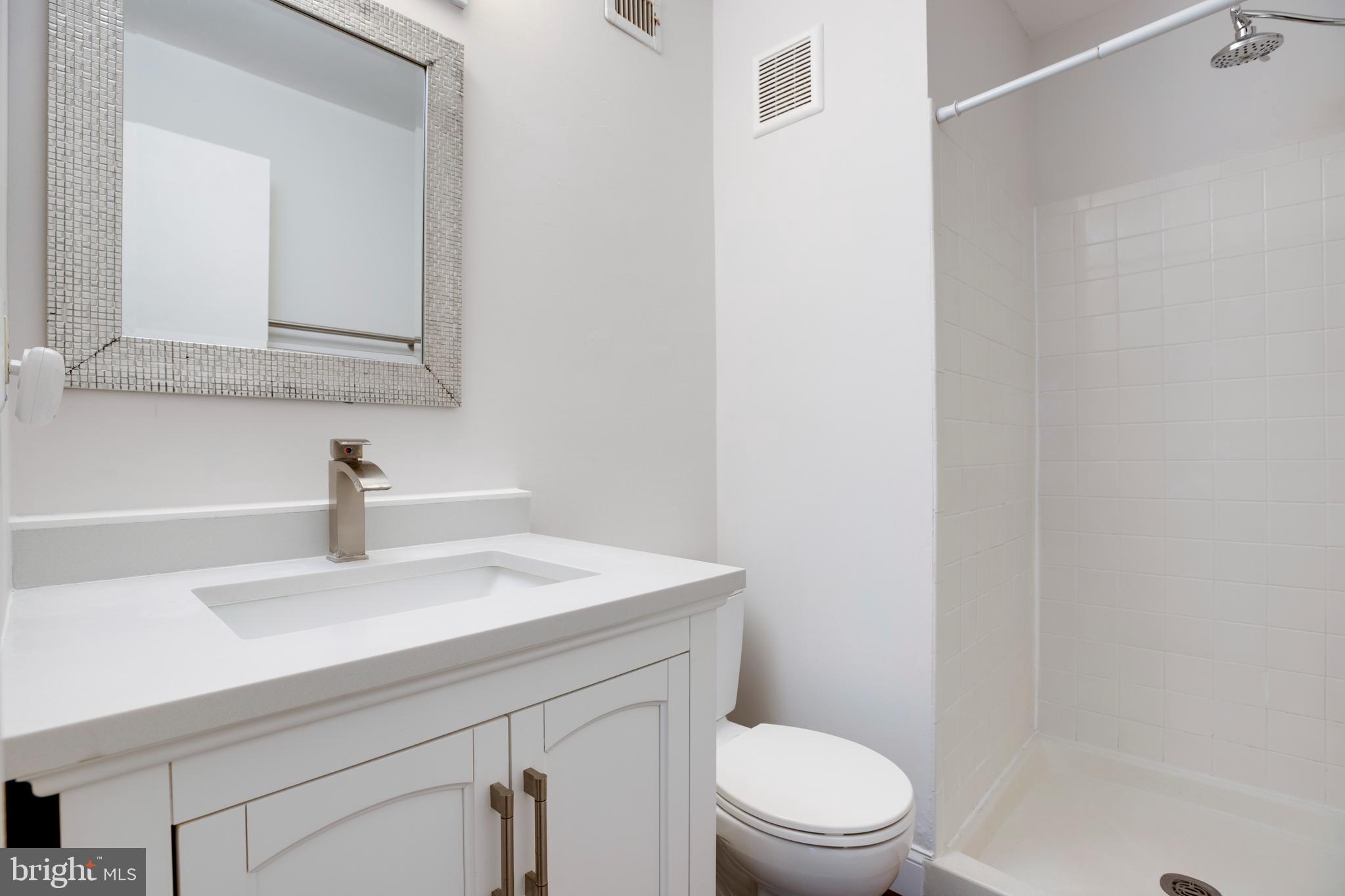 KEENE MILL WOODS - Residential Lease