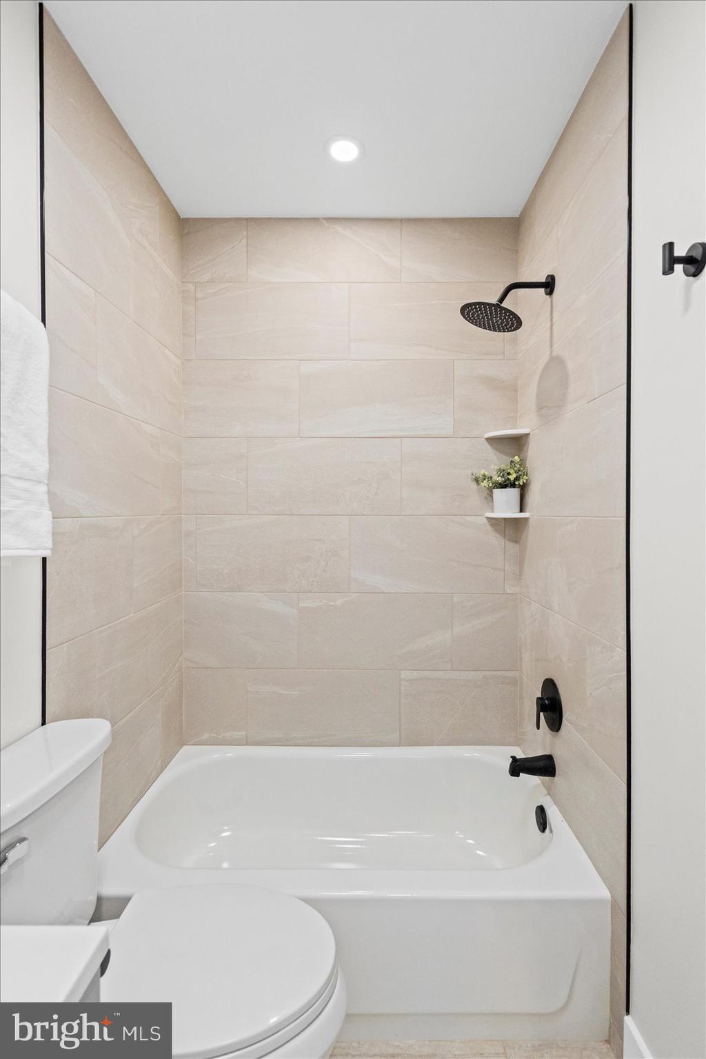 CAPITOL HEIGHTS - Residential