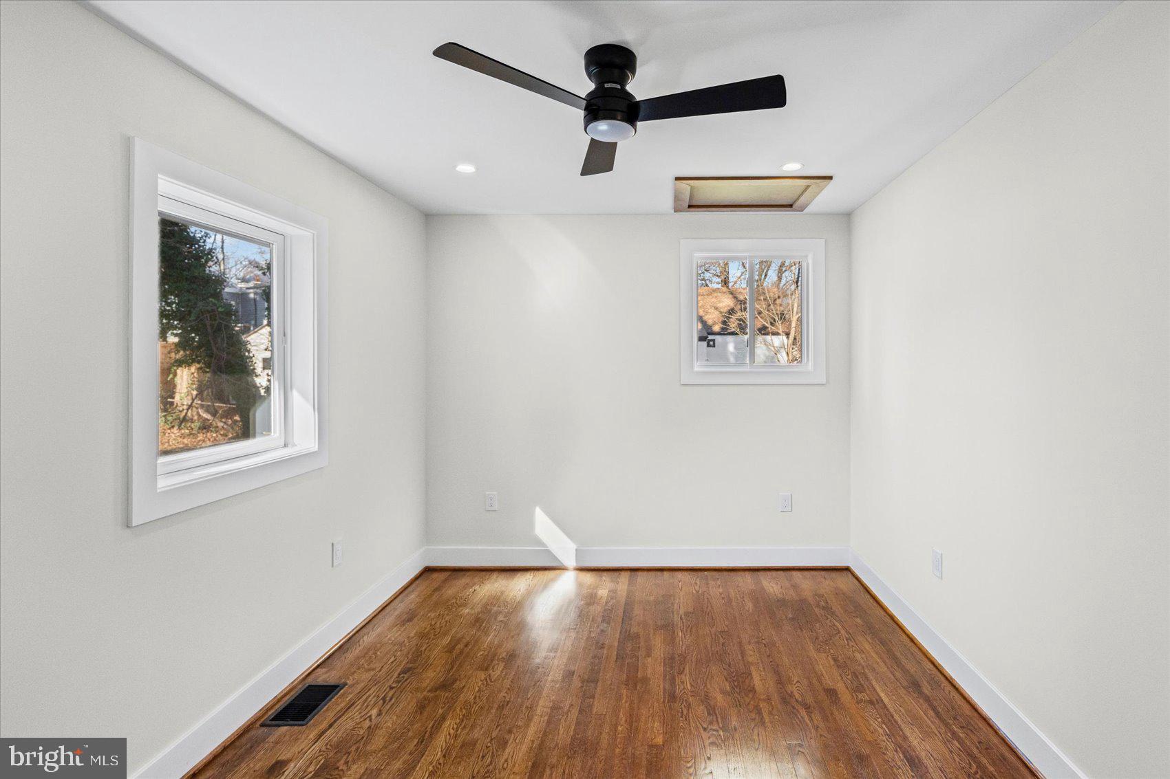 CAPITOL HEIGHTS - Residential