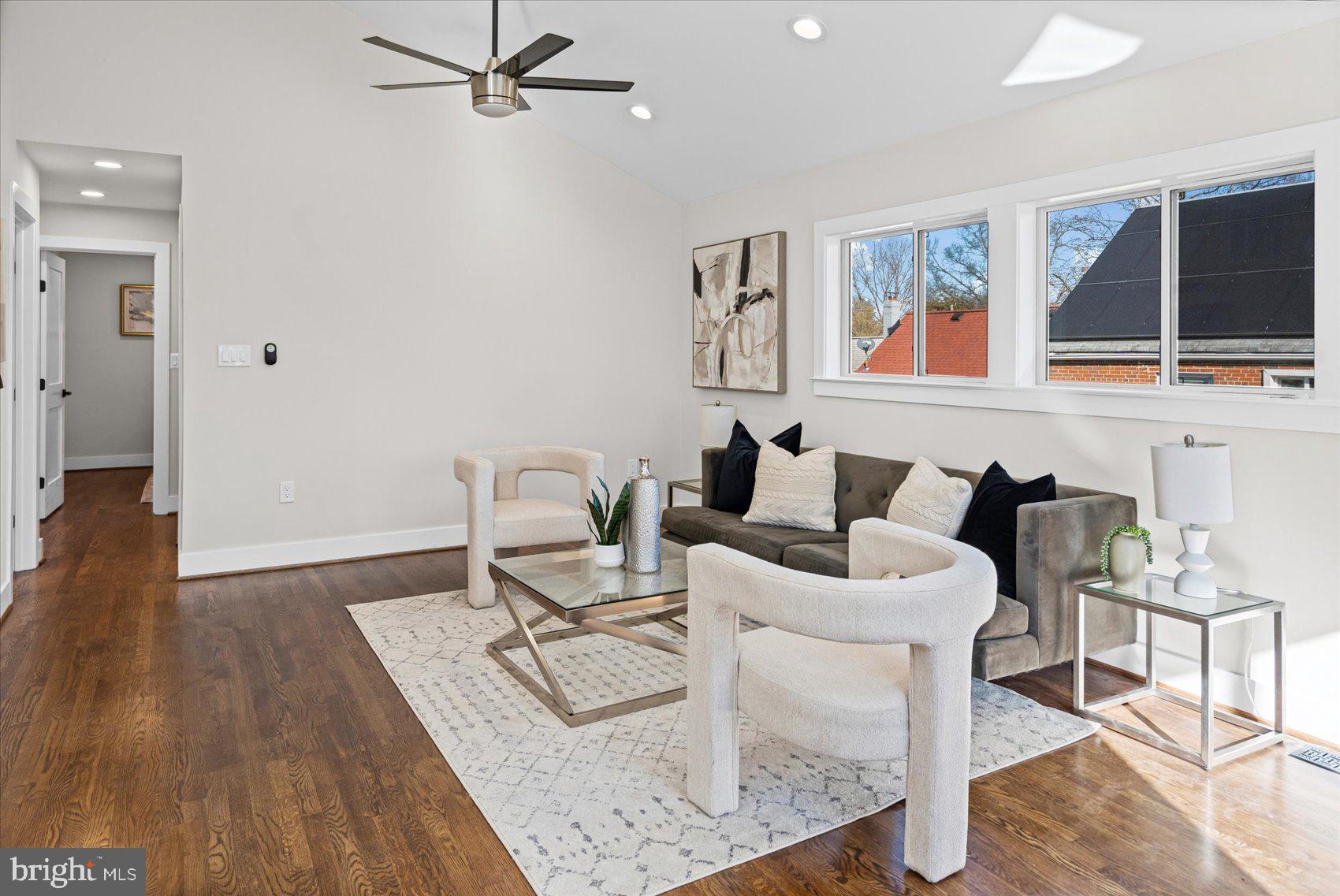 CAPITOL HEIGHTS - Residential