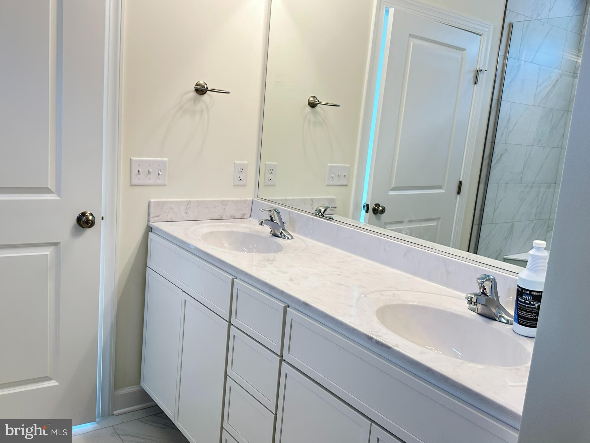 606 GREENBROOK DRIVE (LOT 74)