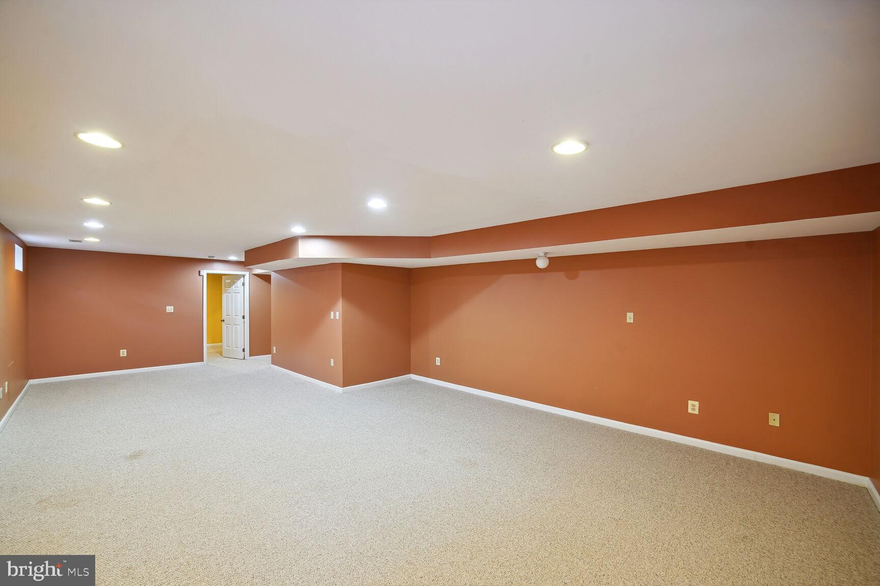 SENECA CROSSING - Residential