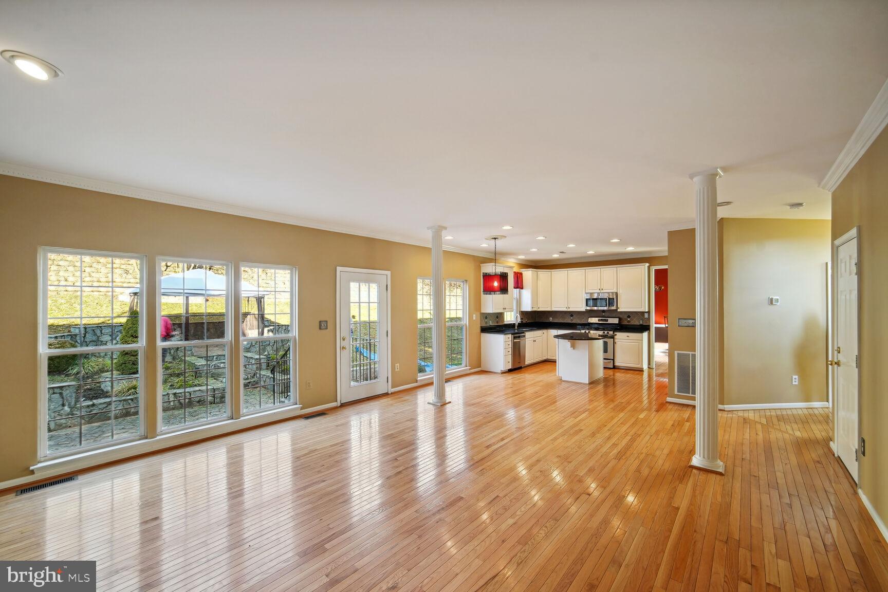 SENECA CROSSING - Residential