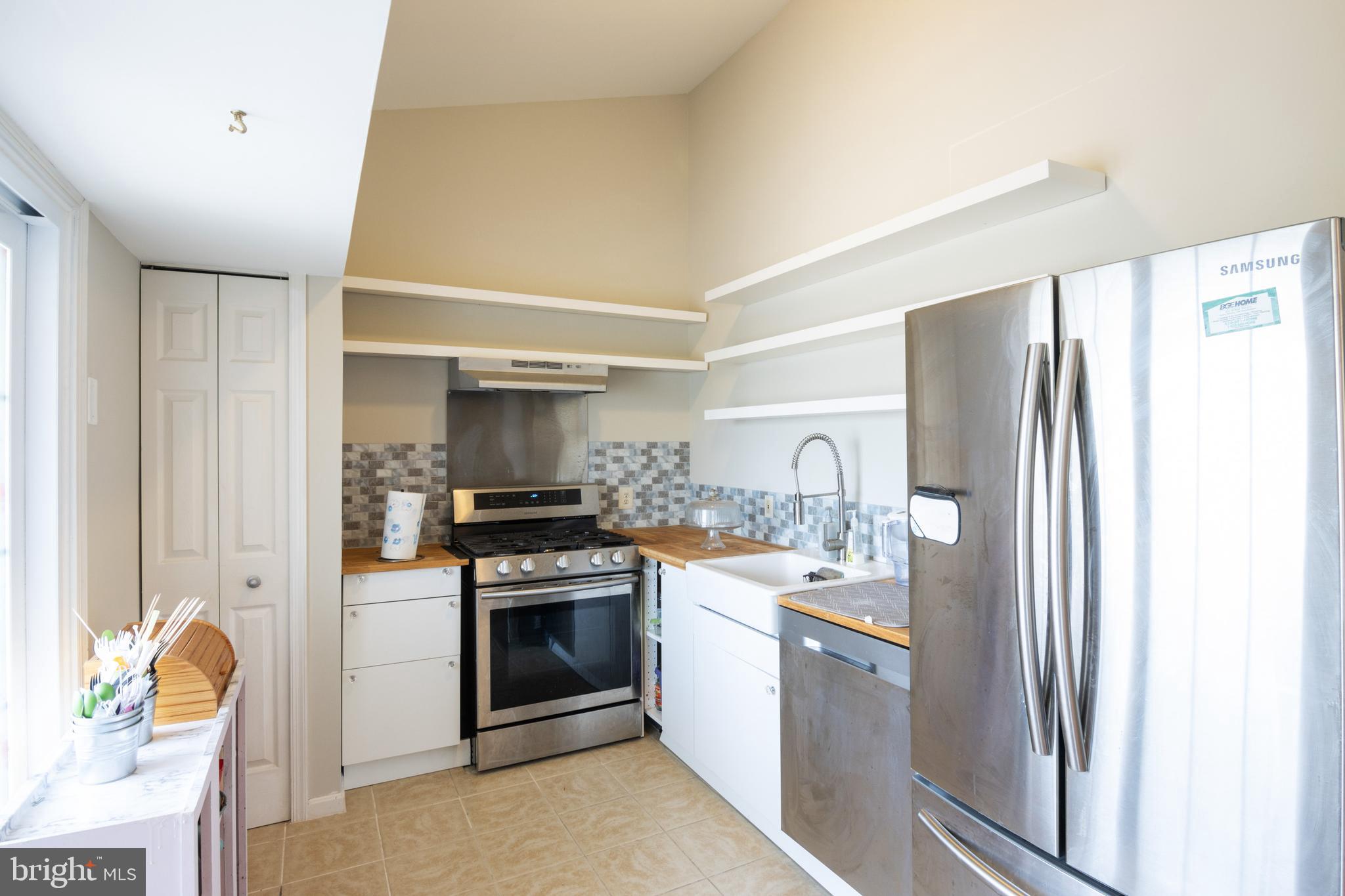 TAYLOR RIDGE CONDOMINIUMS - Residential