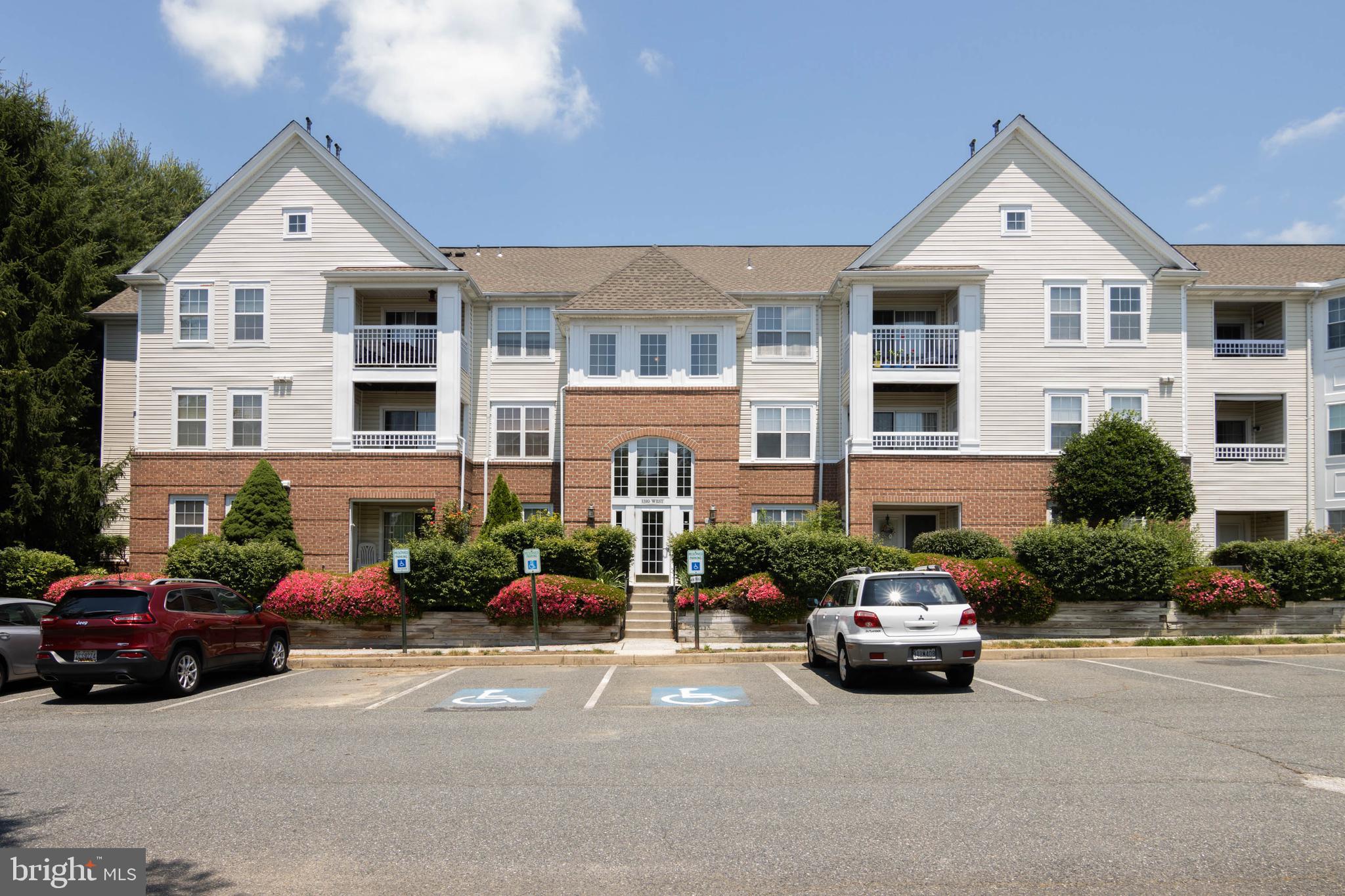 TAYLOR RIDGE CONDOMINIUMS - Residential