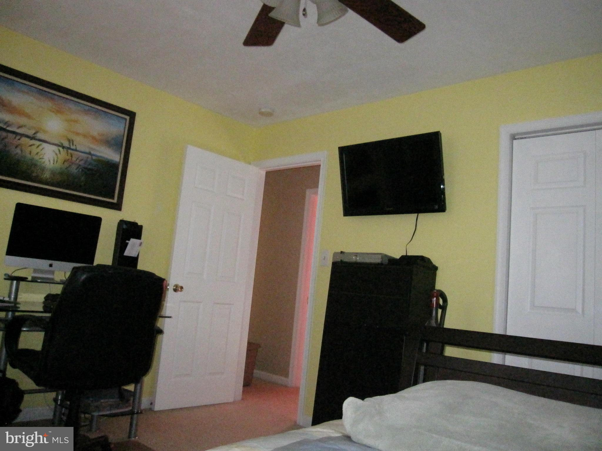 LAUREL GLEN - Residential