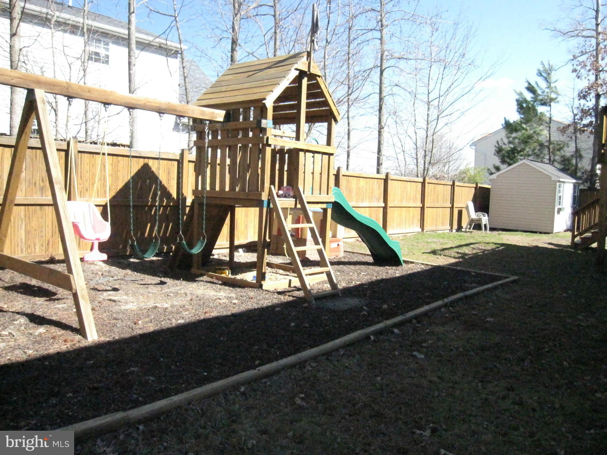 LAUREL GLEN - Residential