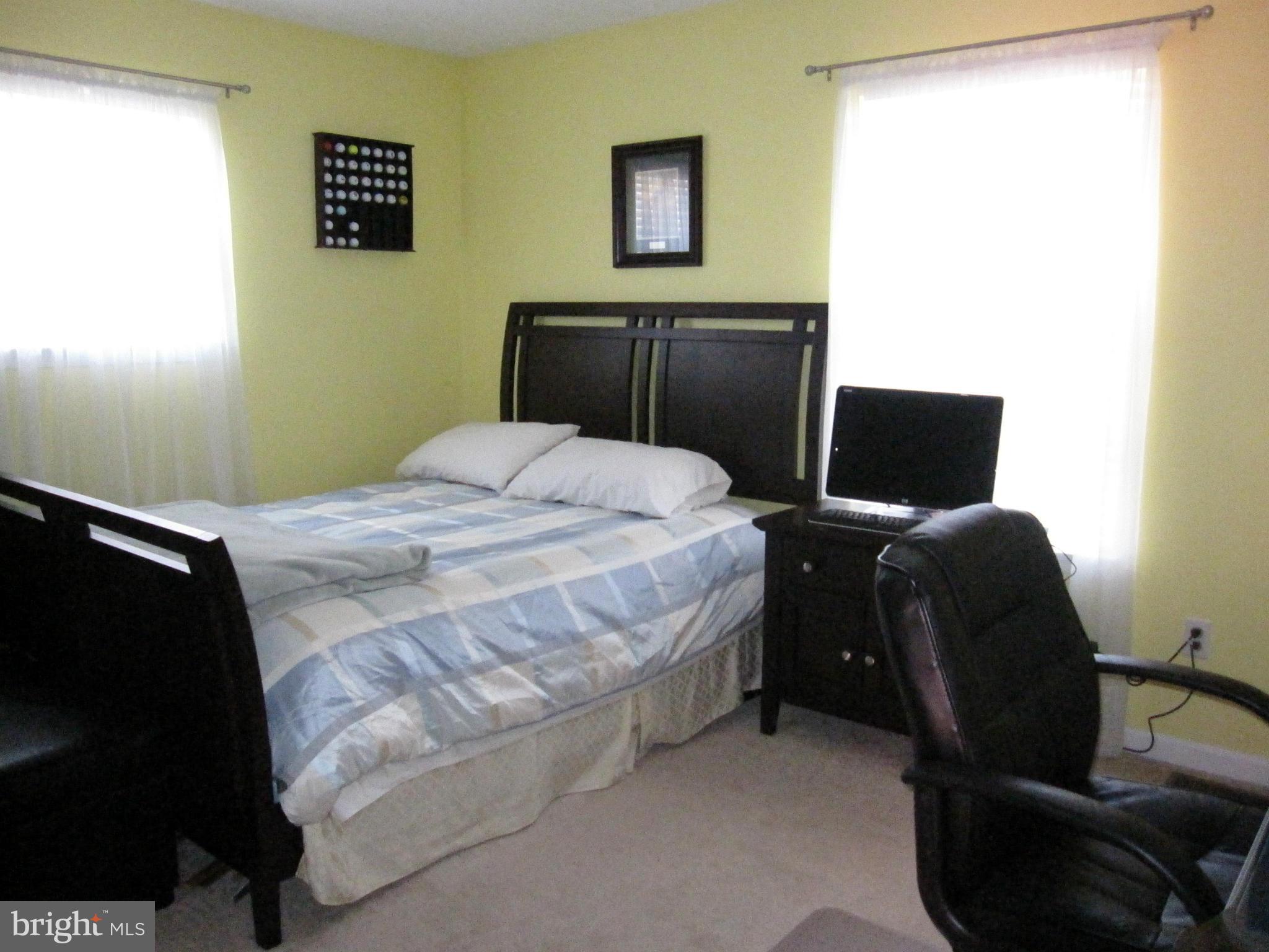 LAUREL GLEN - Residential