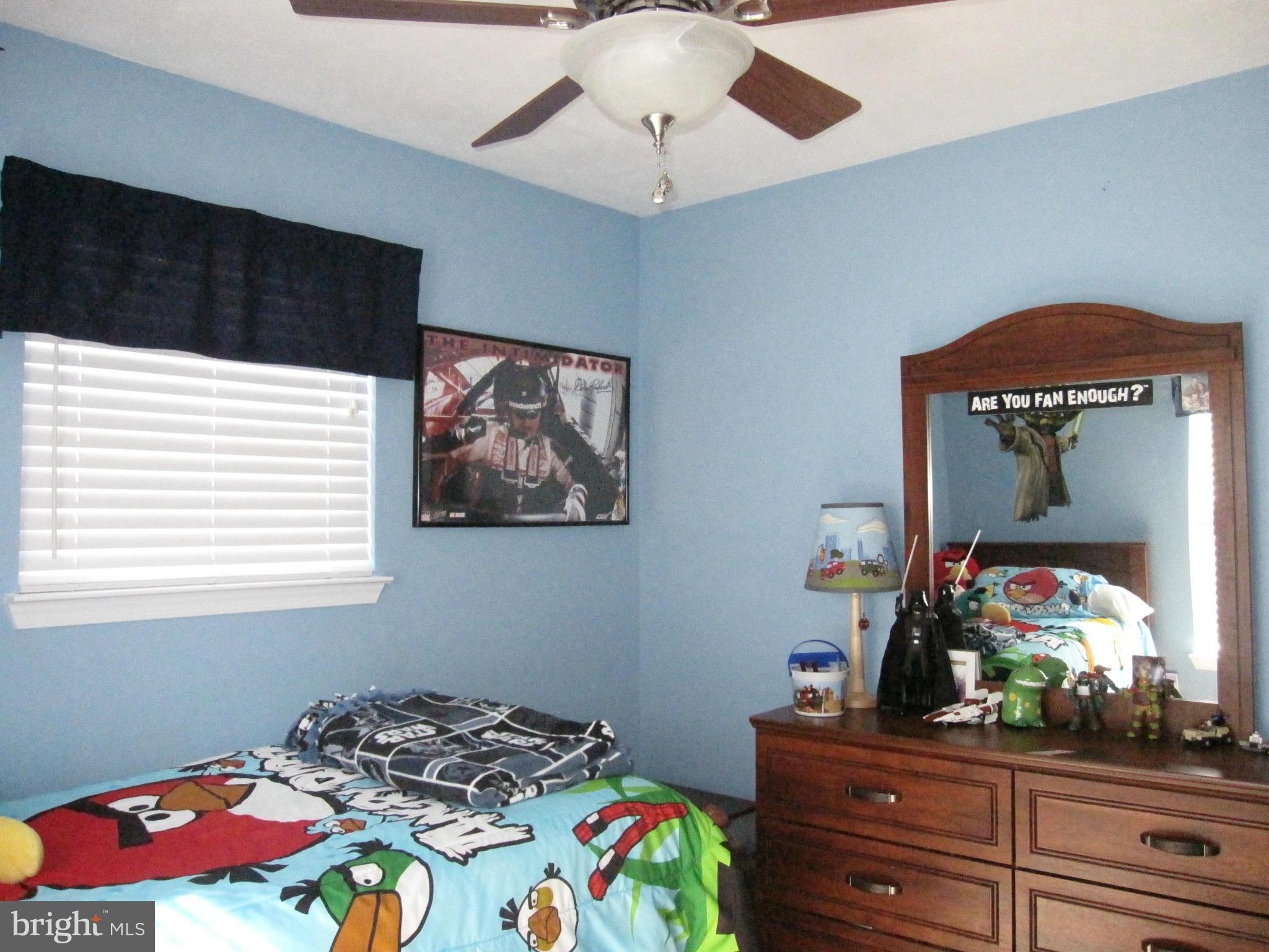 LAUREL GLEN - Residential