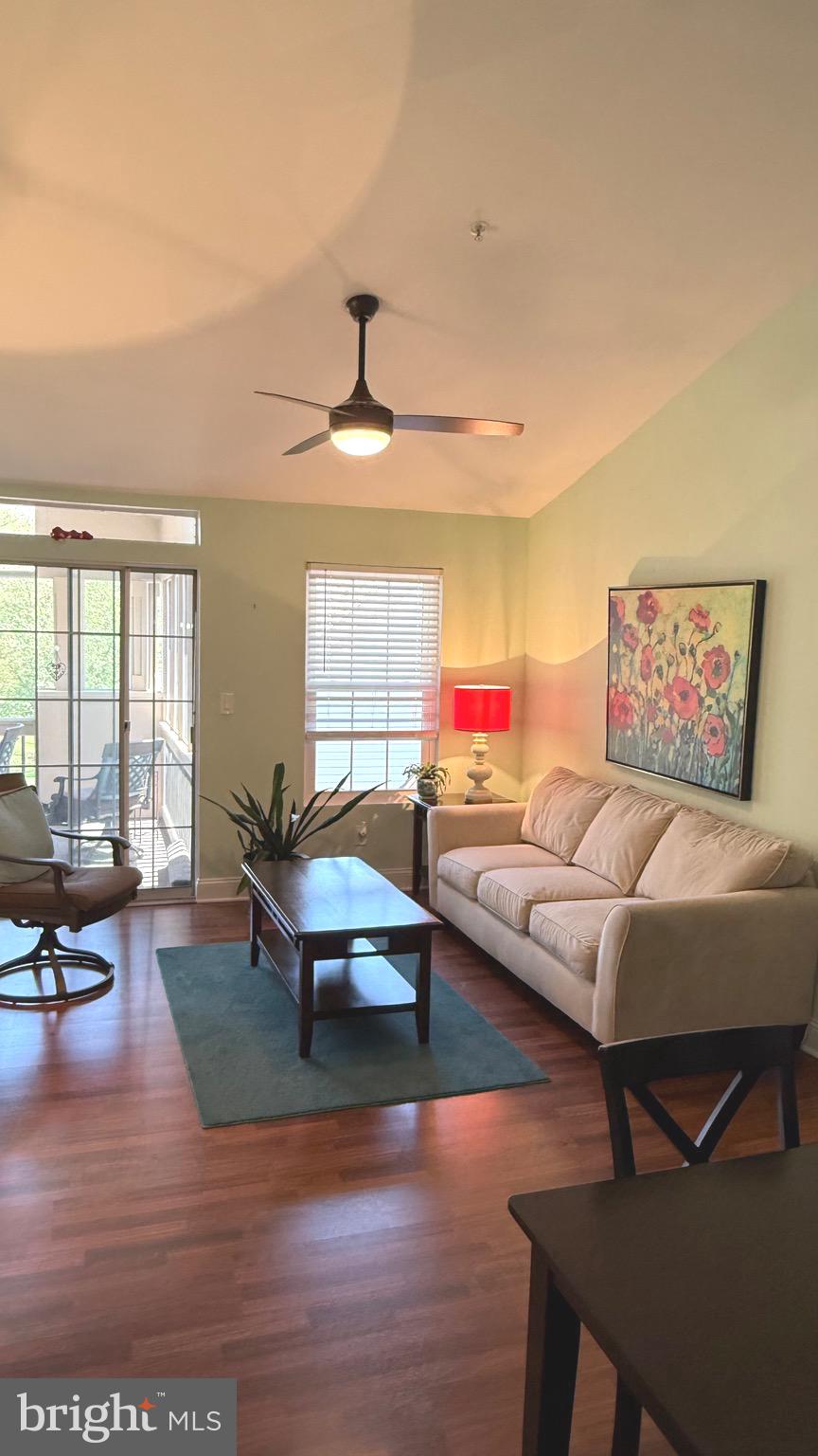 ENGLISH COUNTRY MANOR - Residential