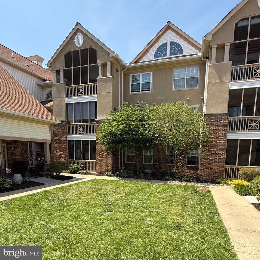 ENGLISH COUNTRY MANOR - Residential