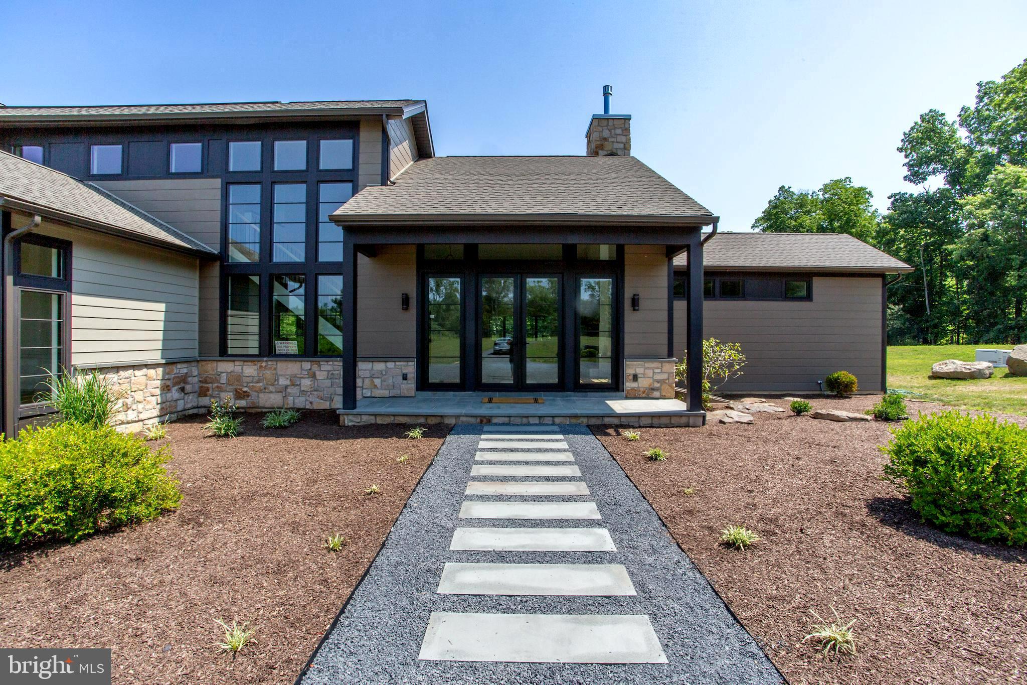 5823 RODGERS ROAD
