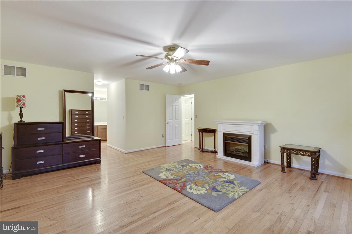 SABRINA PARK - Residential