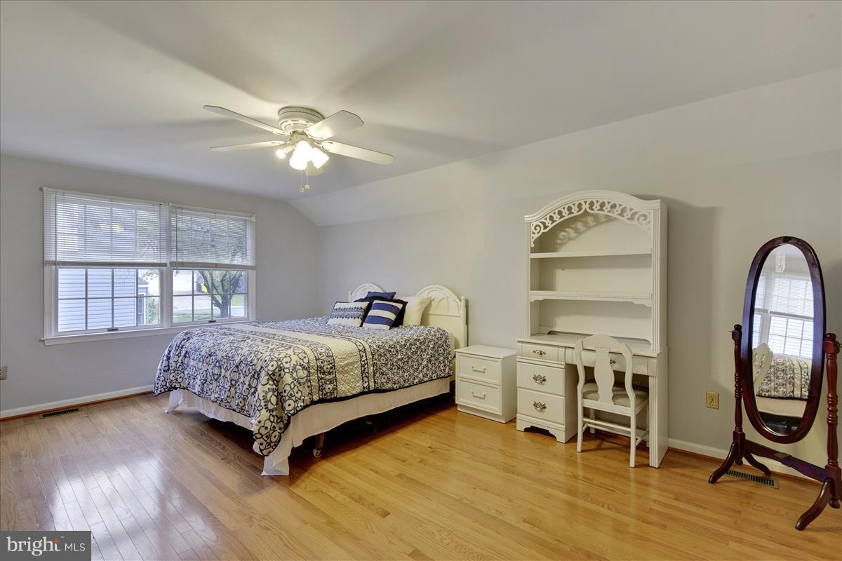 SABRINA PARK - Residential