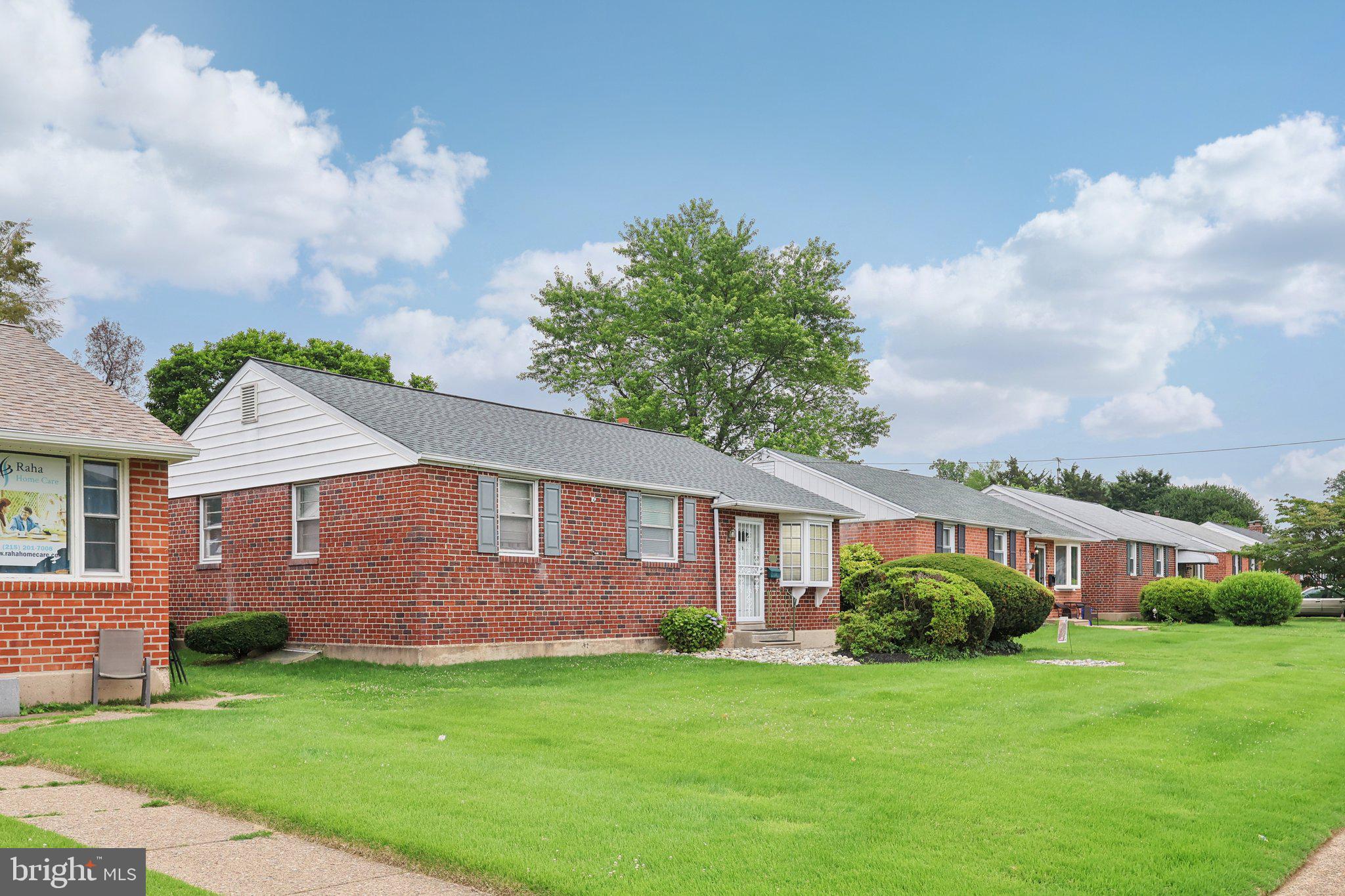 FOX CHASE - Residential