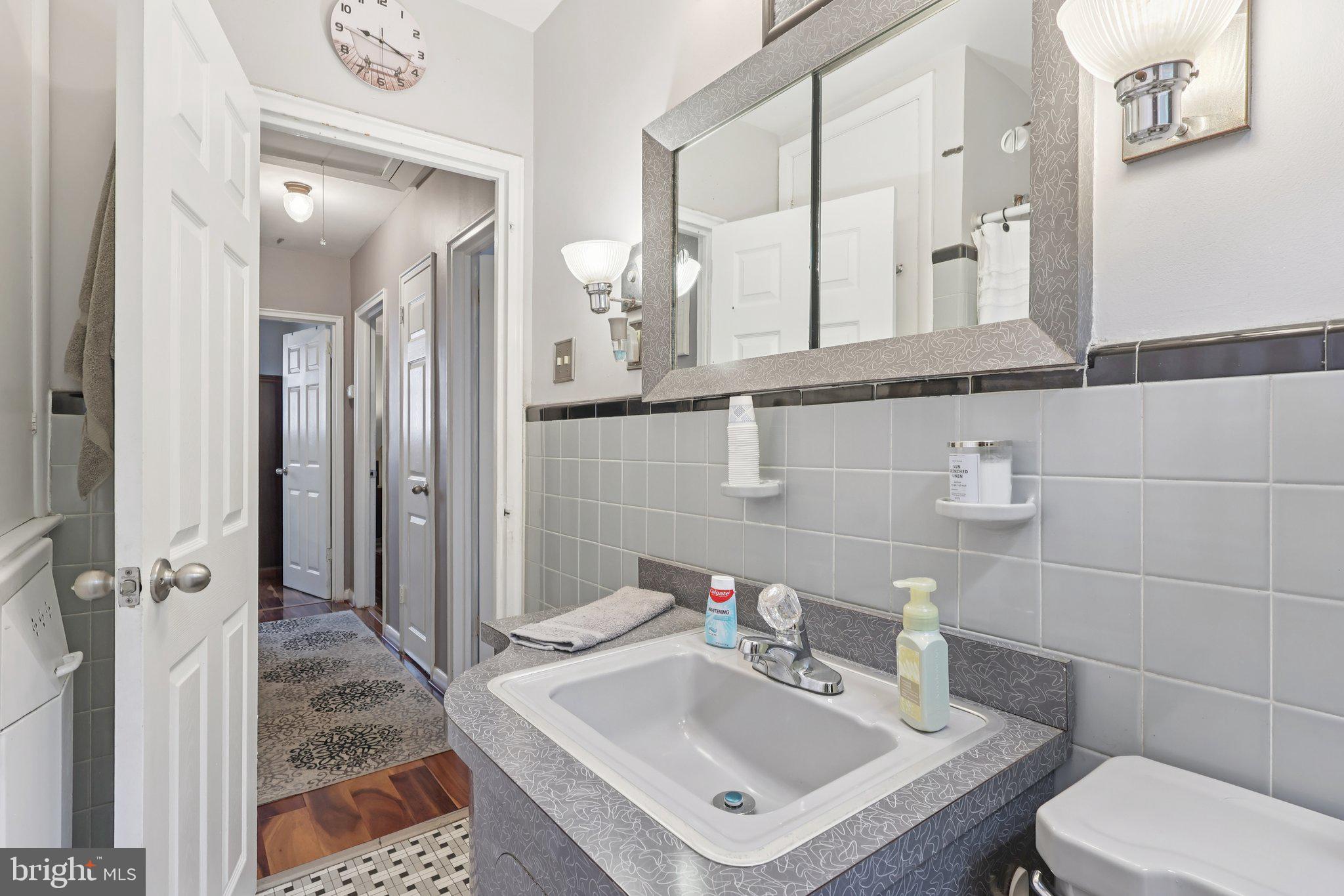 FOX CHASE - Residential