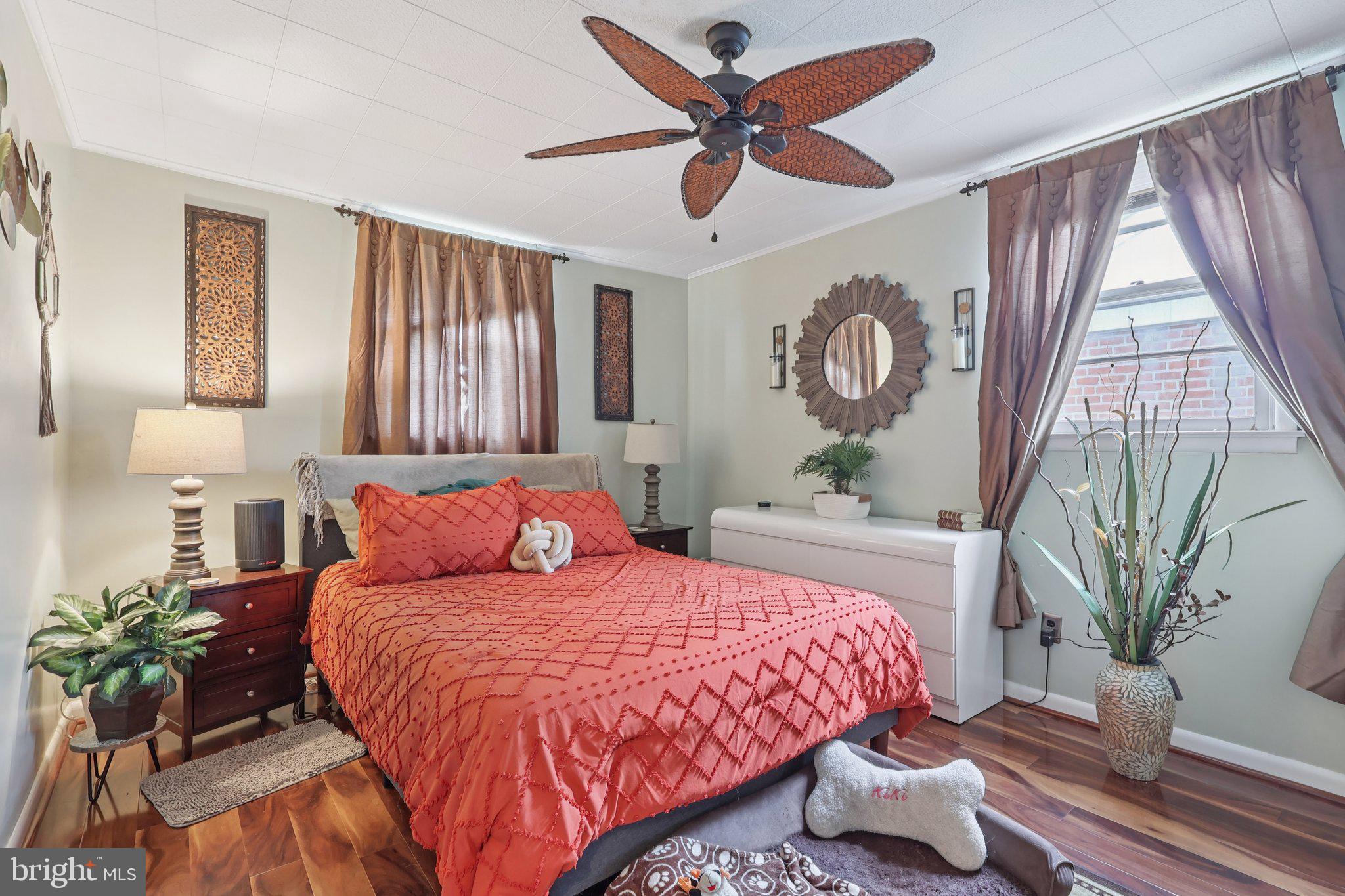 FOX CHASE - Residential