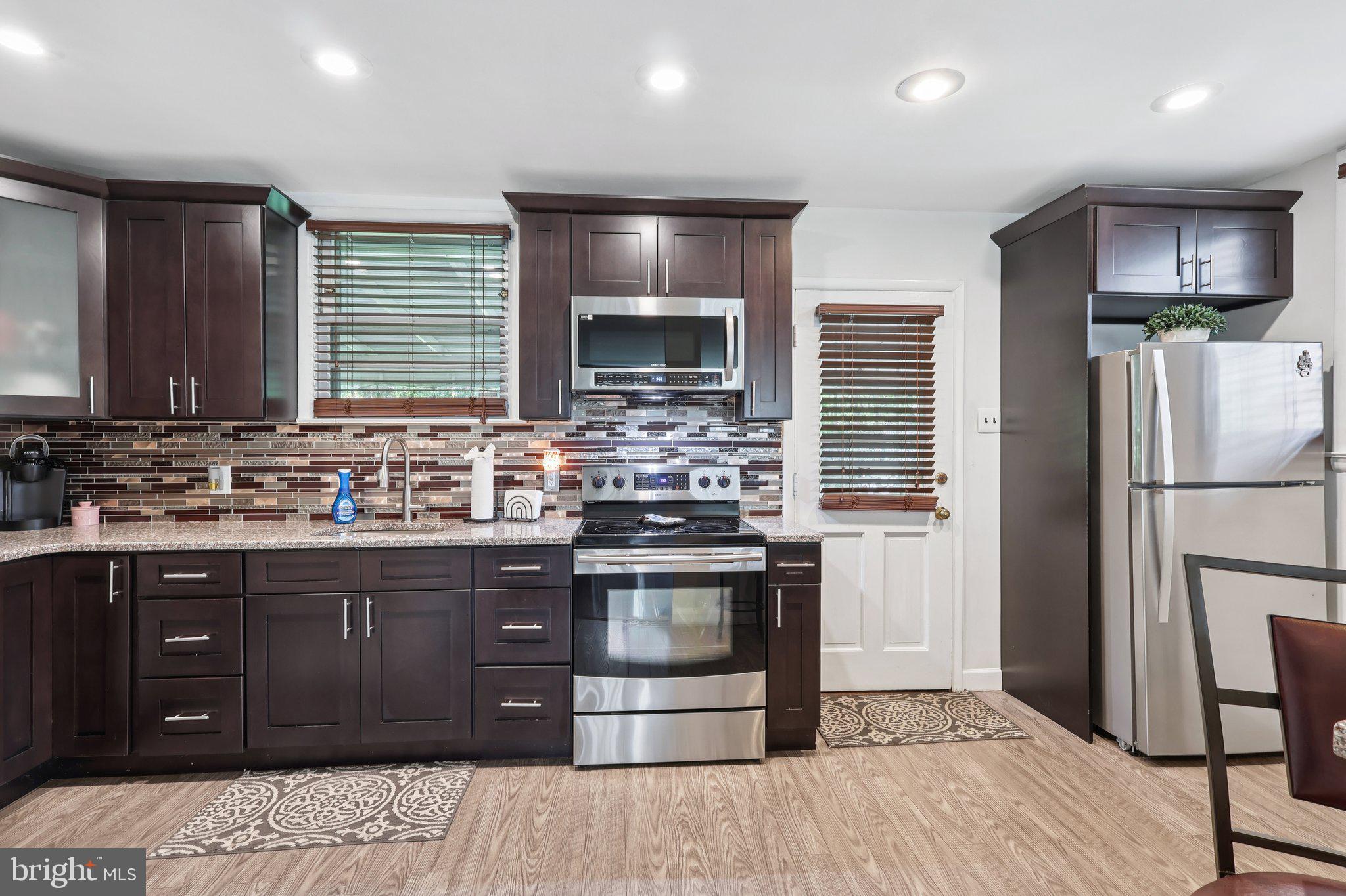 FOX CHASE - Residential