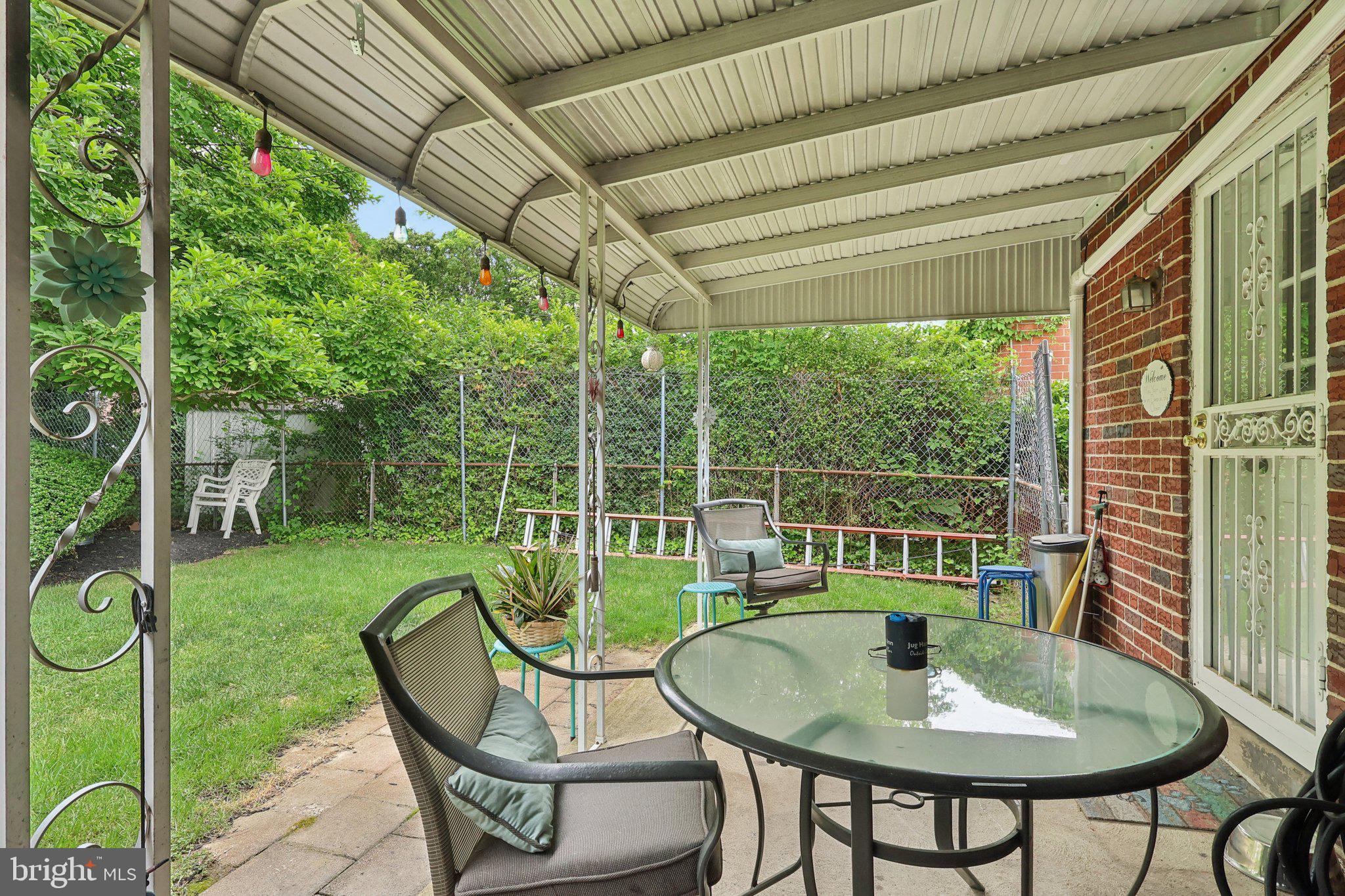 FOX CHASE - Residential