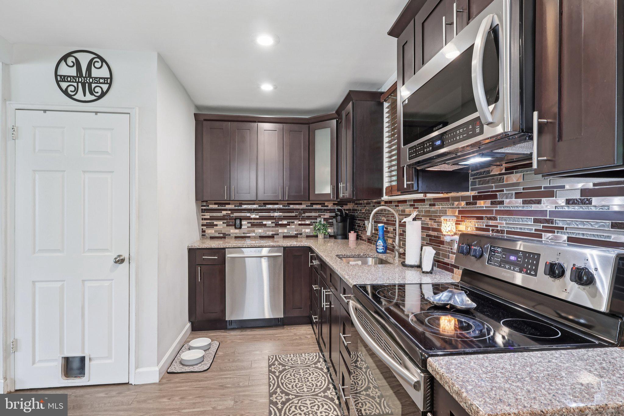 FOX CHASE - Residential