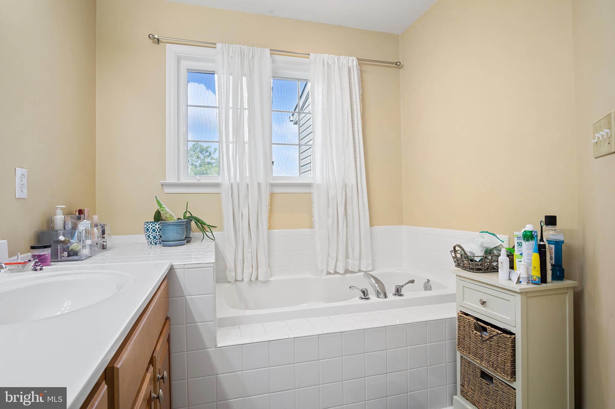 FAIRWAYS EAST - Residential