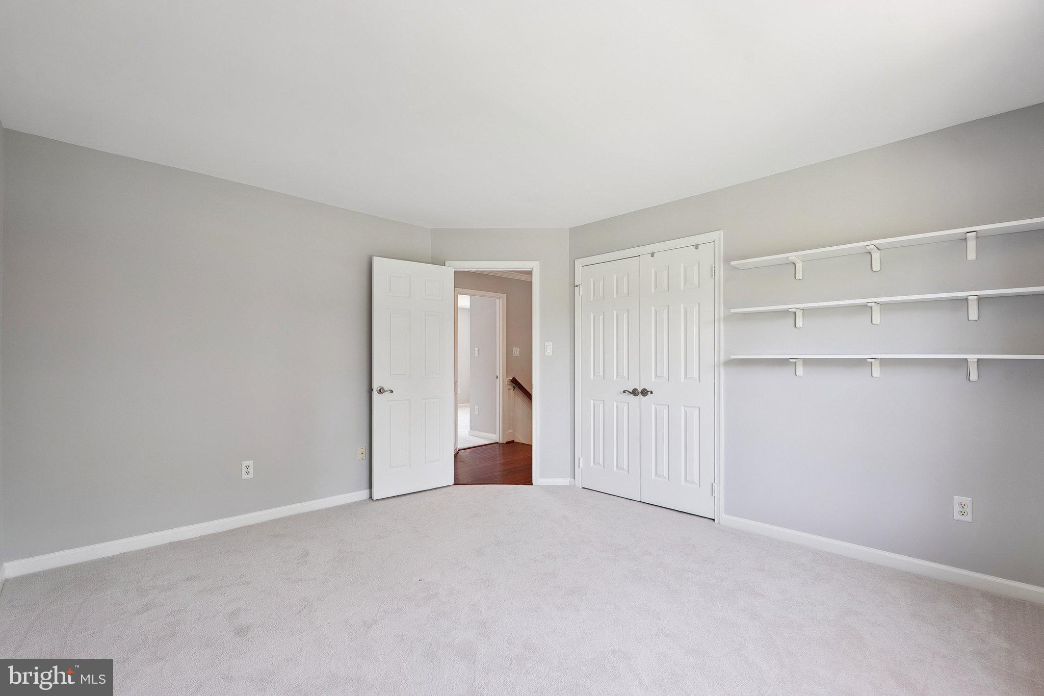 WOLFTRAP MEADOWS - Residential