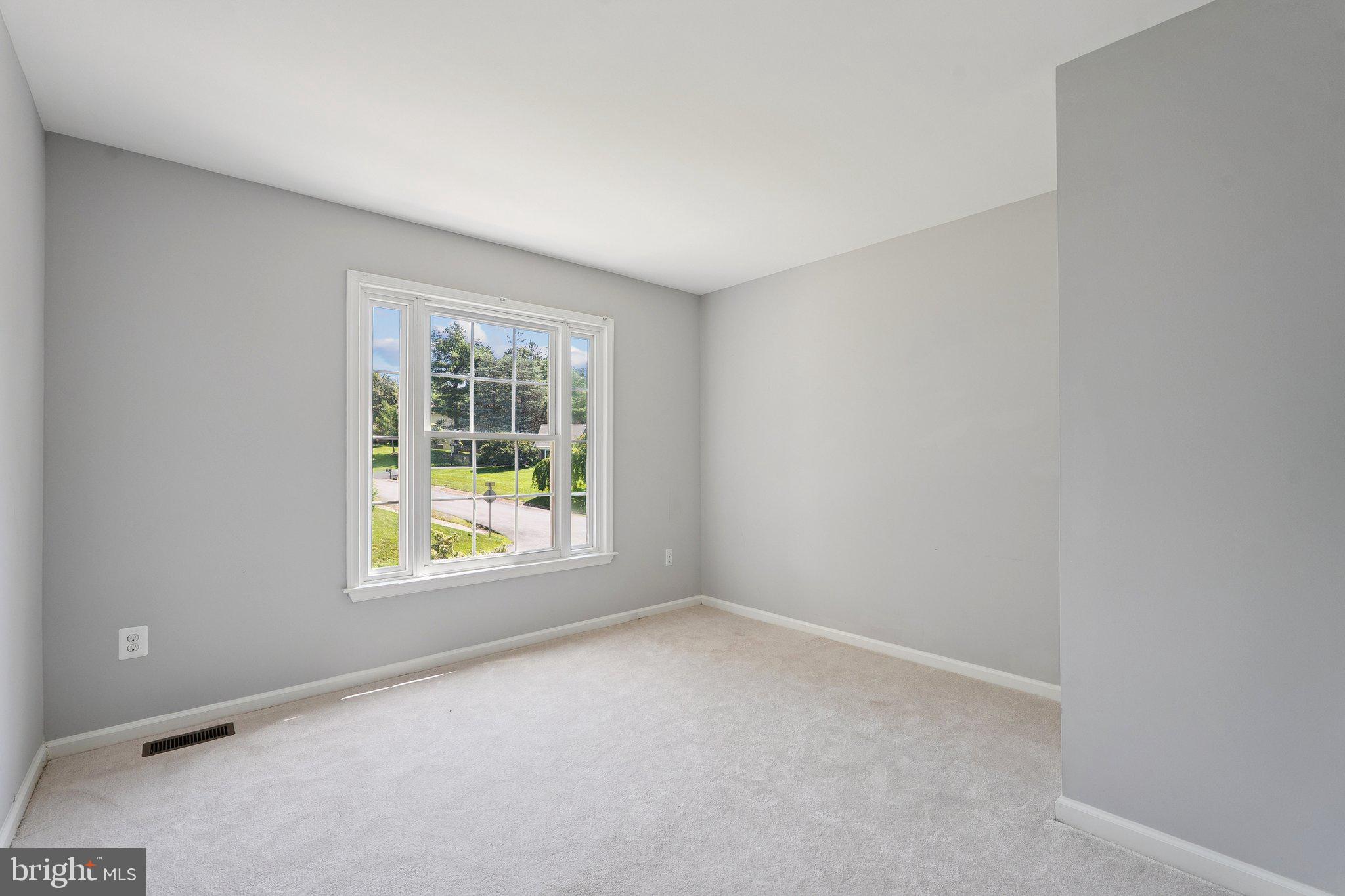 WOLFTRAP MEADOWS - Residential