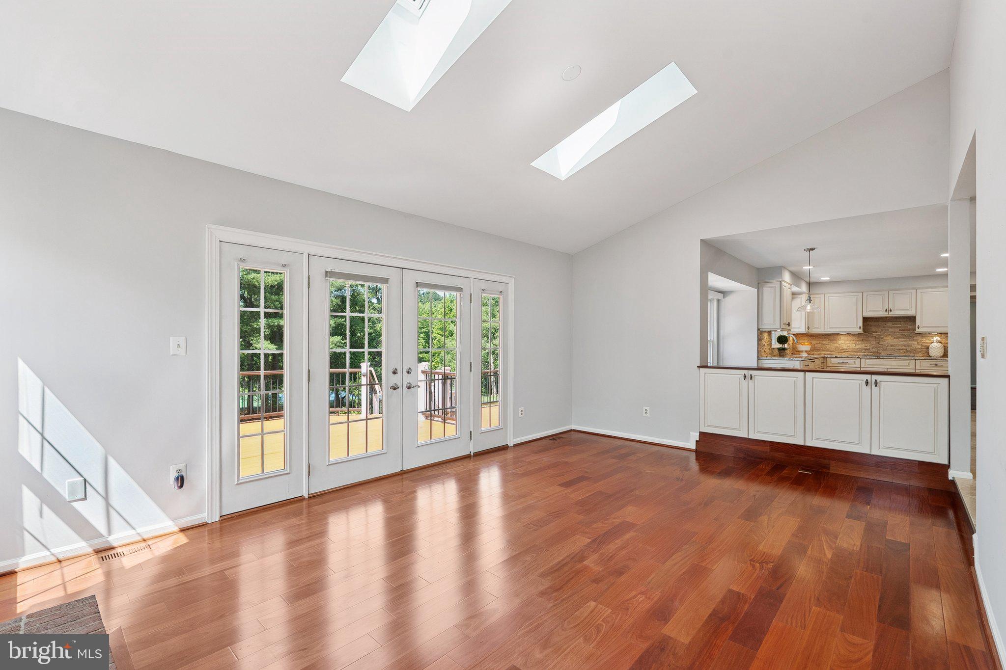 WOLFTRAP MEADOWS - Residential