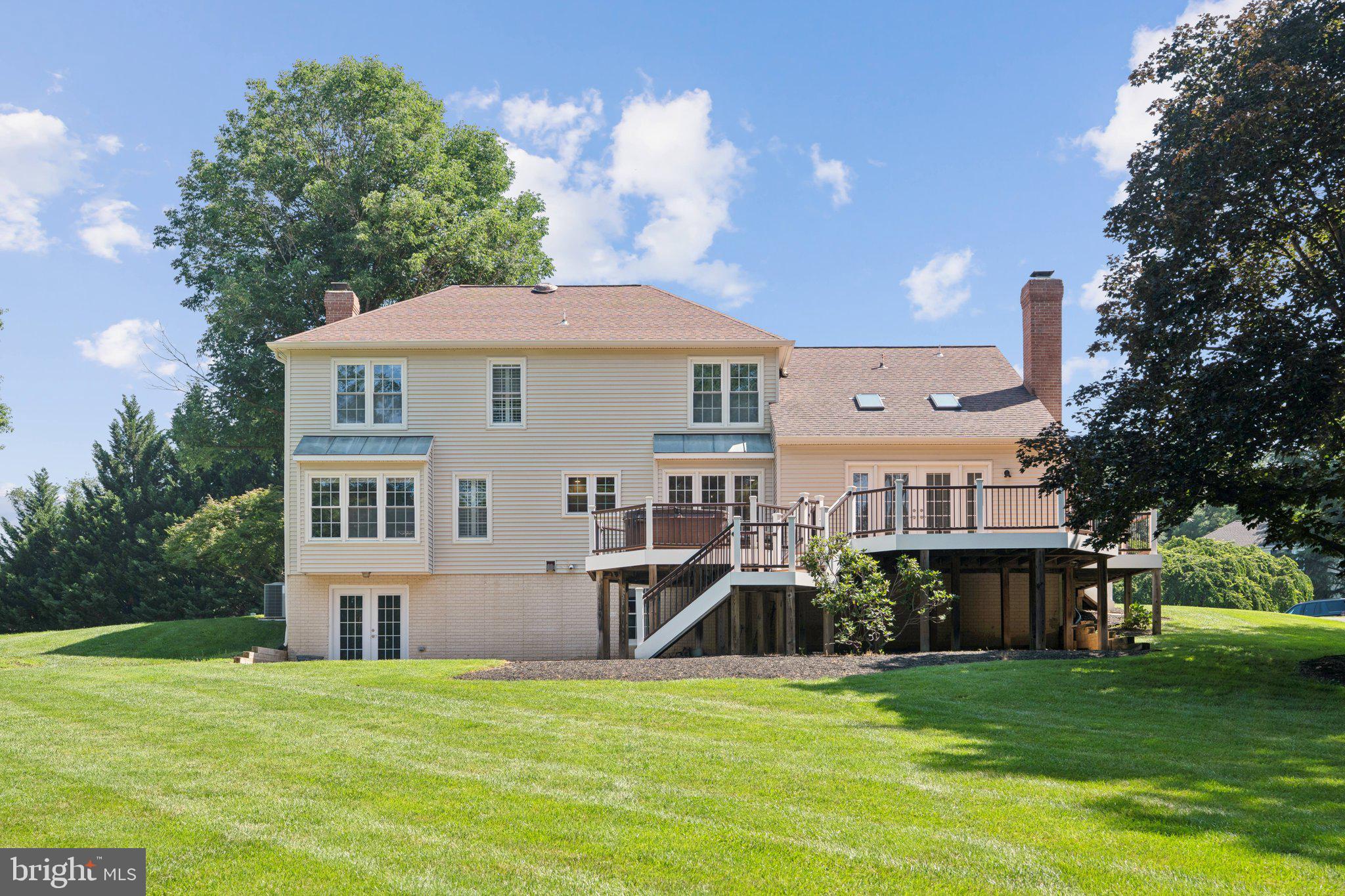 WOLFTRAP MEADOWS - Residential