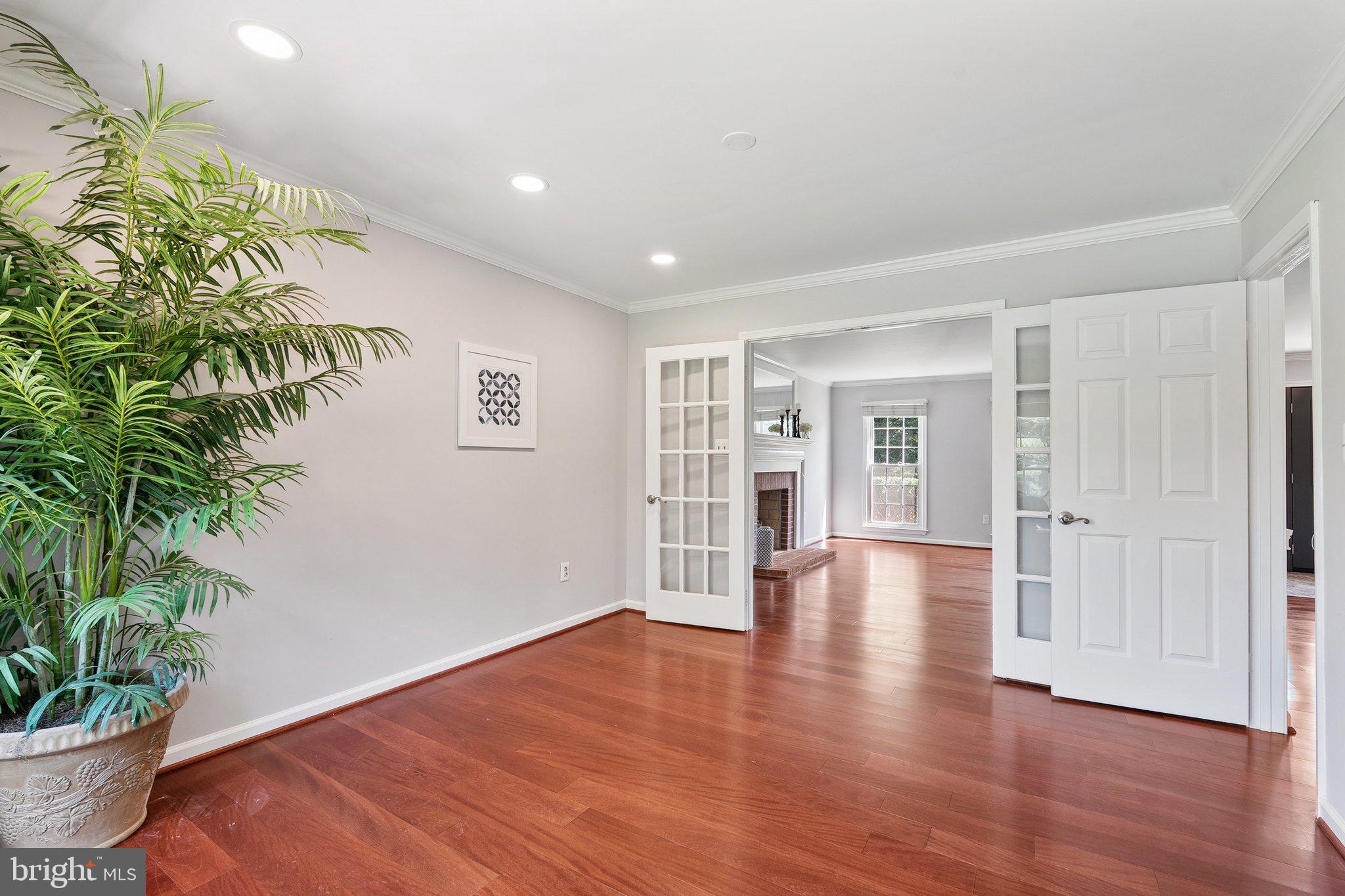 WOLFTRAP MEADOWS - Residential