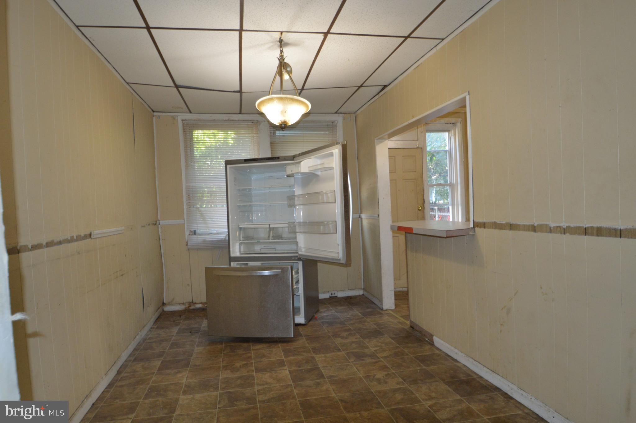 PHILADELPHIA (SOUTHWEST) - Residential