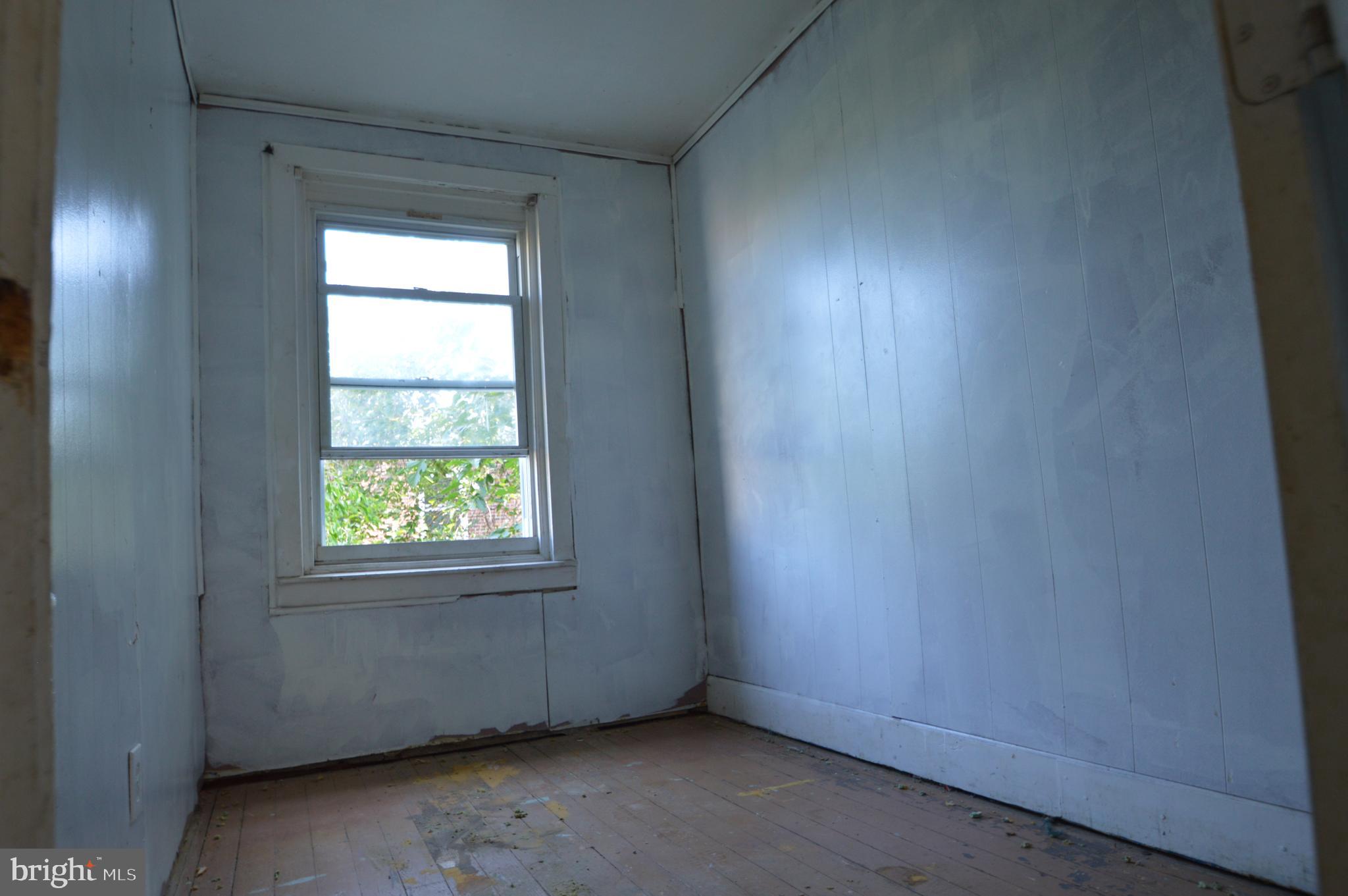 PHILADELPHIA (SOUTHWEST) - Residential