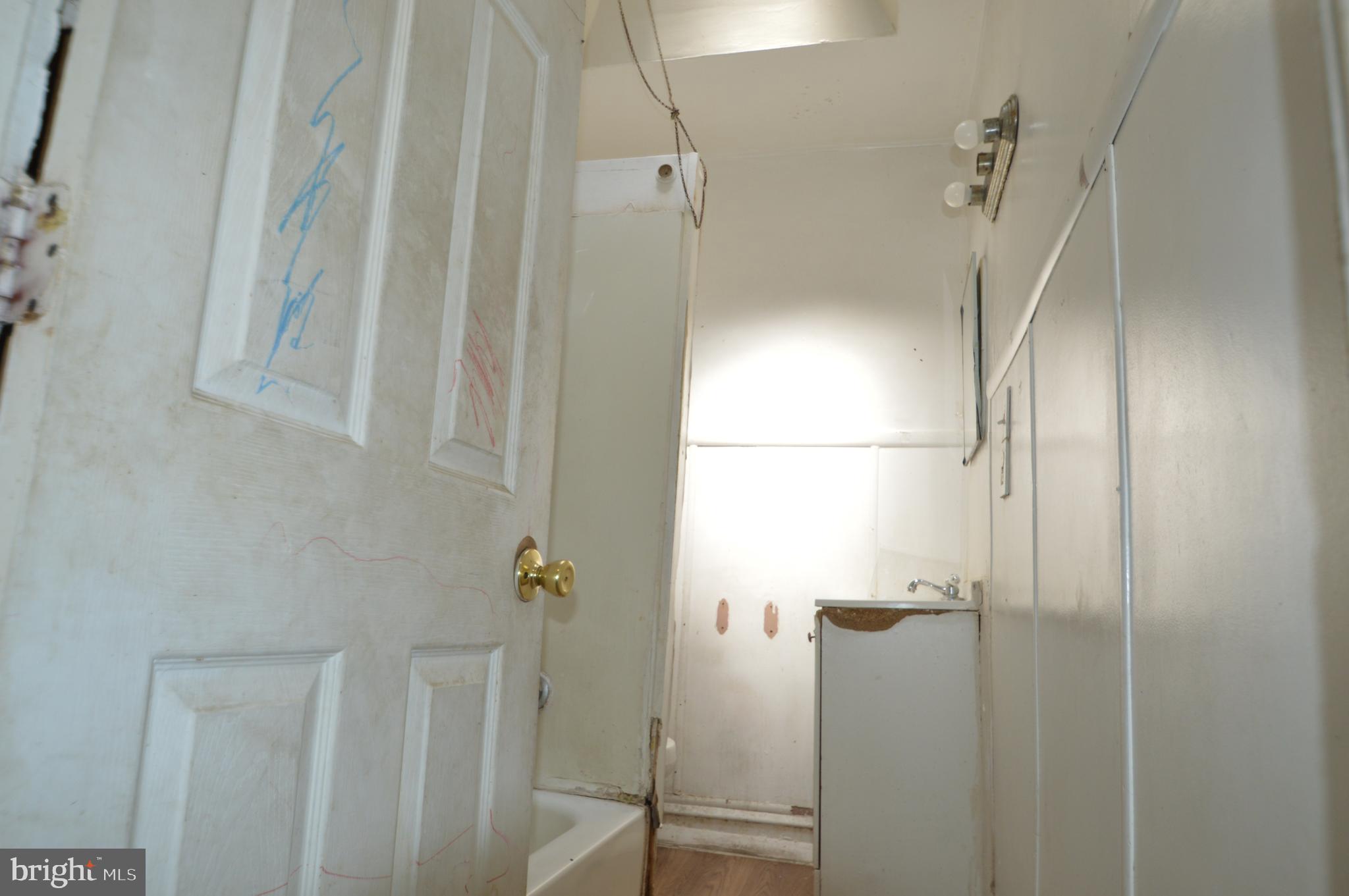 PHILADELPHIA (SOUTHWEST) - Residential