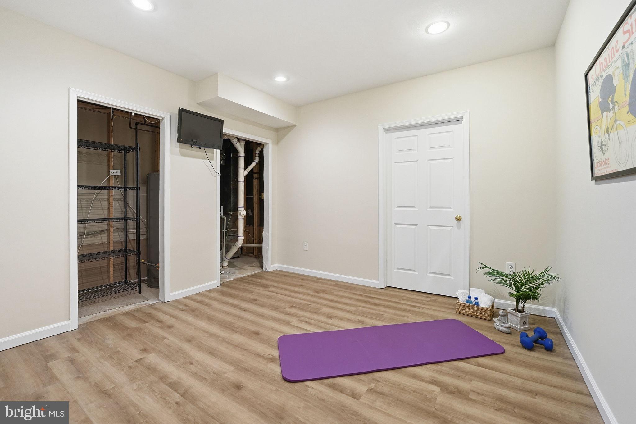 WILLOW PONDS - Residential