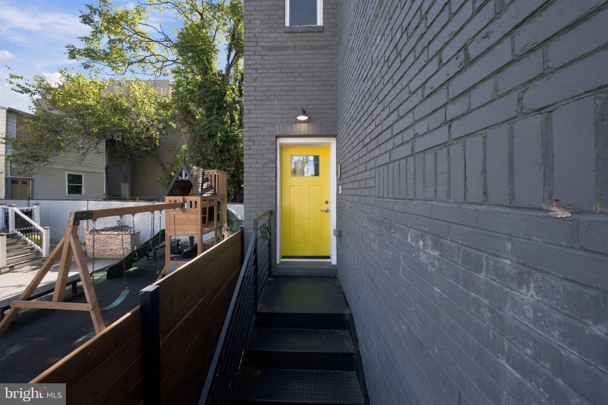 1621 T STREET SE 6