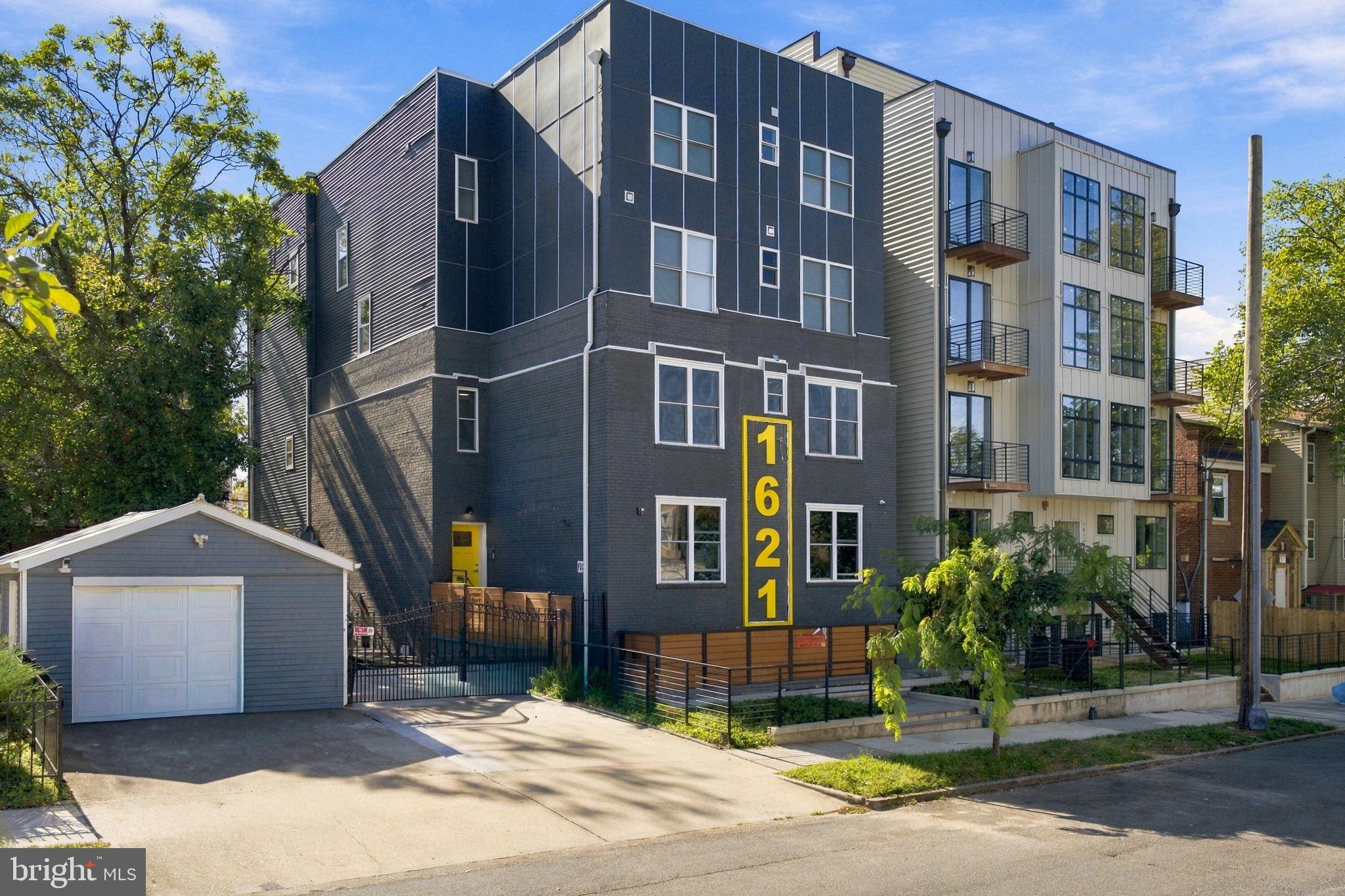 1621 T STREET SE 6