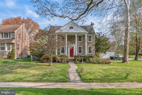 Photo of 7054 Sherwood Road, PHILADELPHIA, PA 19151 (MLS # PAPH2607758)